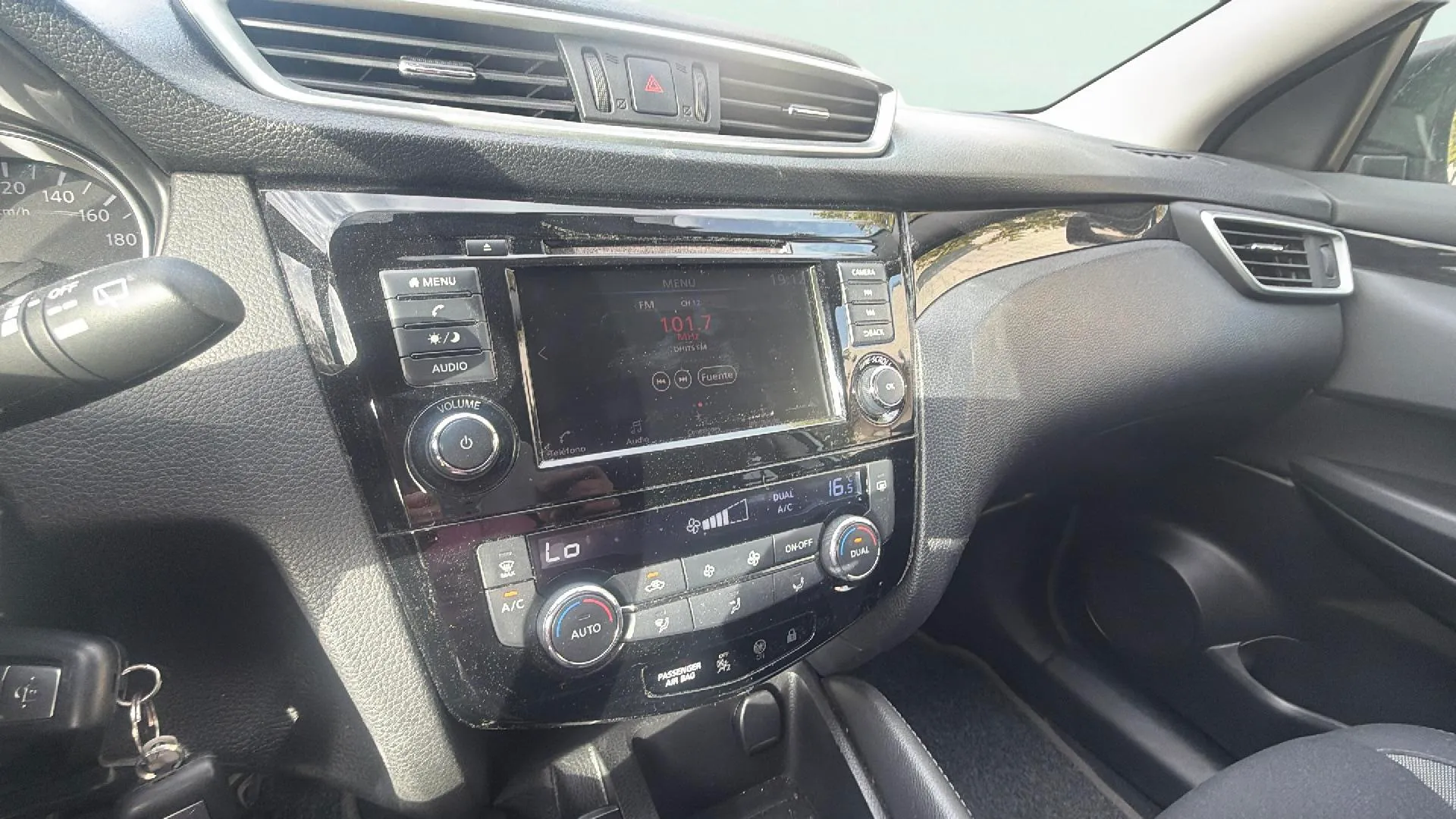 Nissan Qashqai DIG-T E6D N-Connecta - foto 21