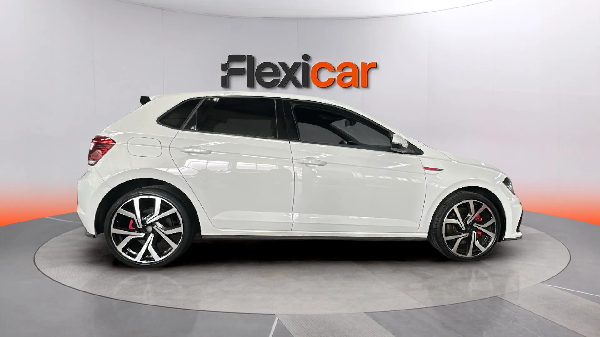 Volkswagen Polo GTI 2.0 TSI DSG - foto 4