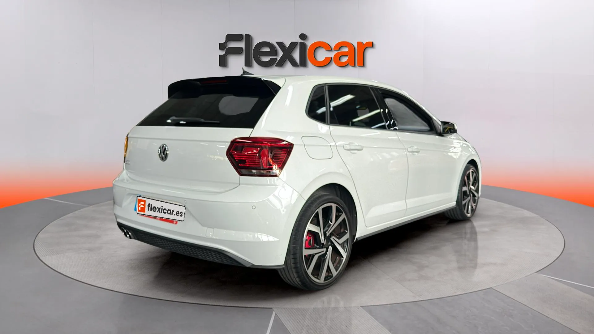 Volkswagen Polo GTI 2.0 TSI DSG - foto 6