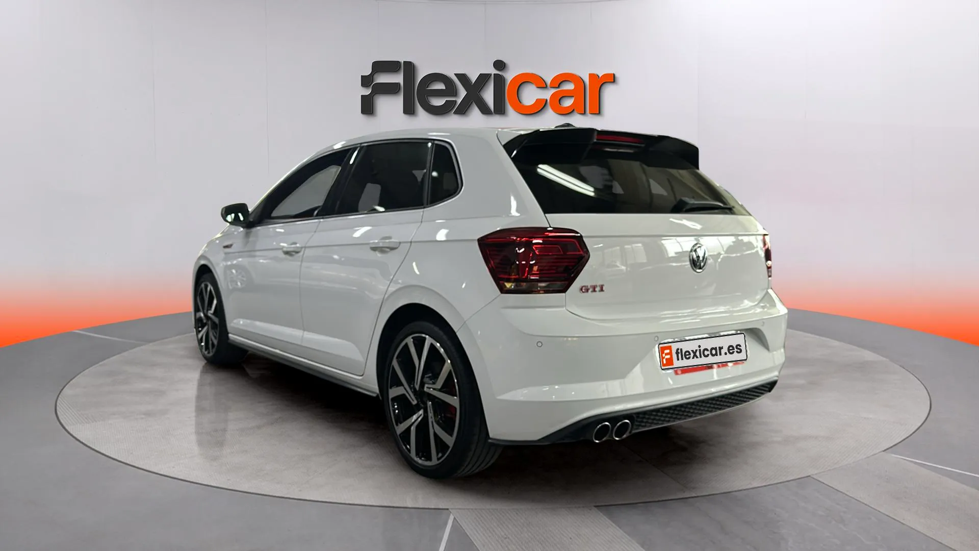 Volkswagen Polo GTI 2.0 TSI DSG - foto 8
