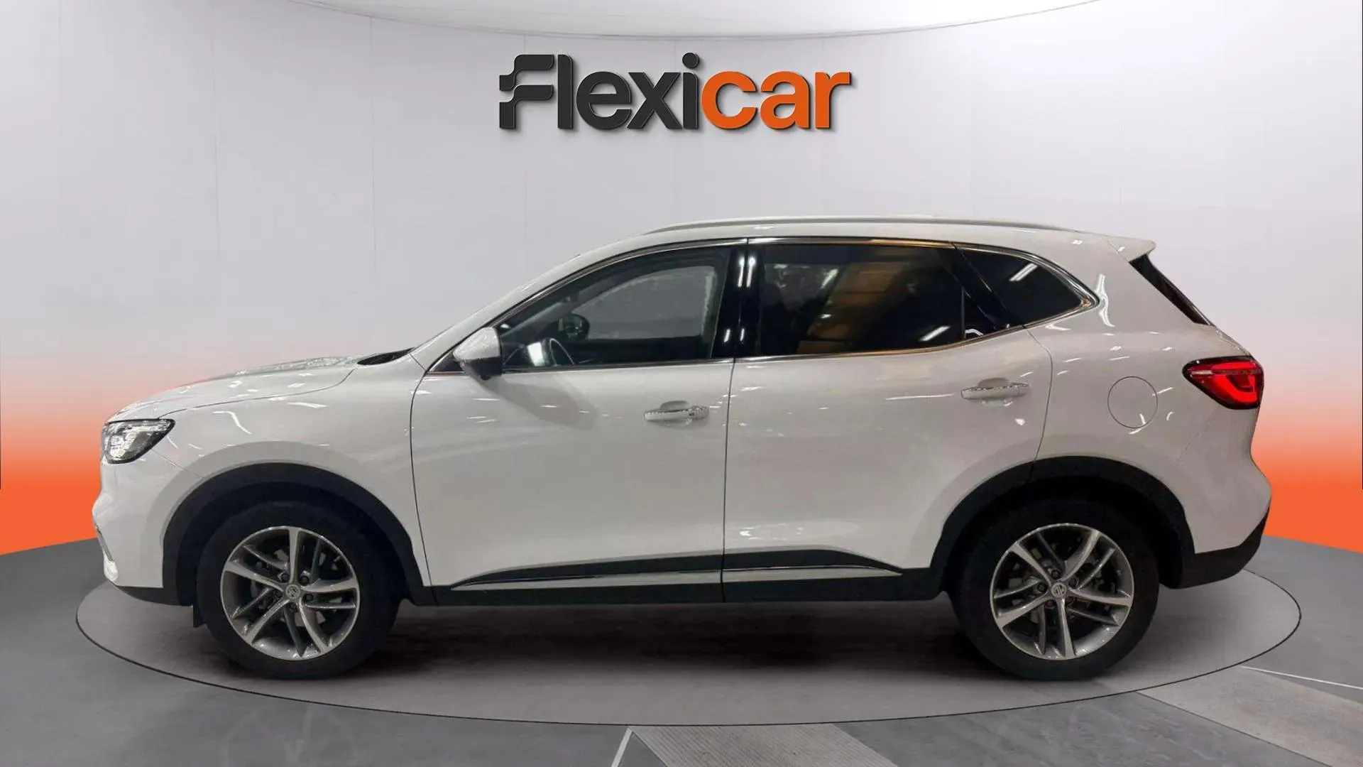 MG HS 1.5T-GDI PHEV Luxury - foto 4