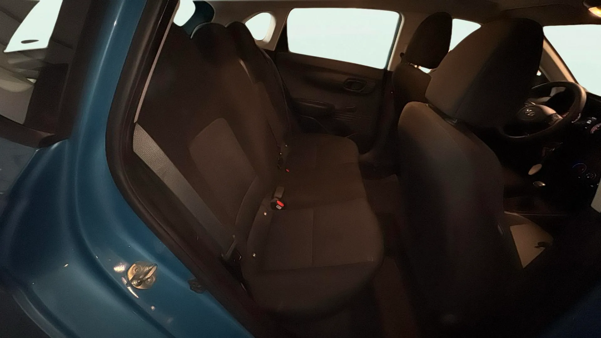 Hyundai i20 1.2 MPI Essence - foto 8