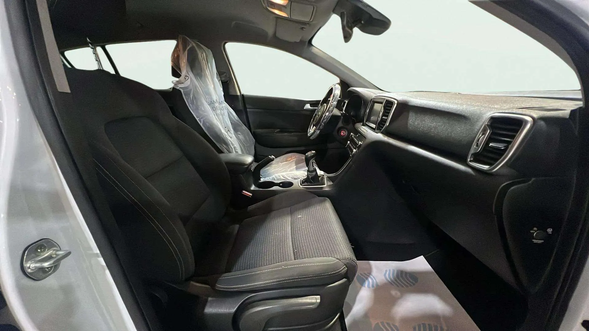 Kia Sportage 1.6 GDi Business 4x2 - foto 15