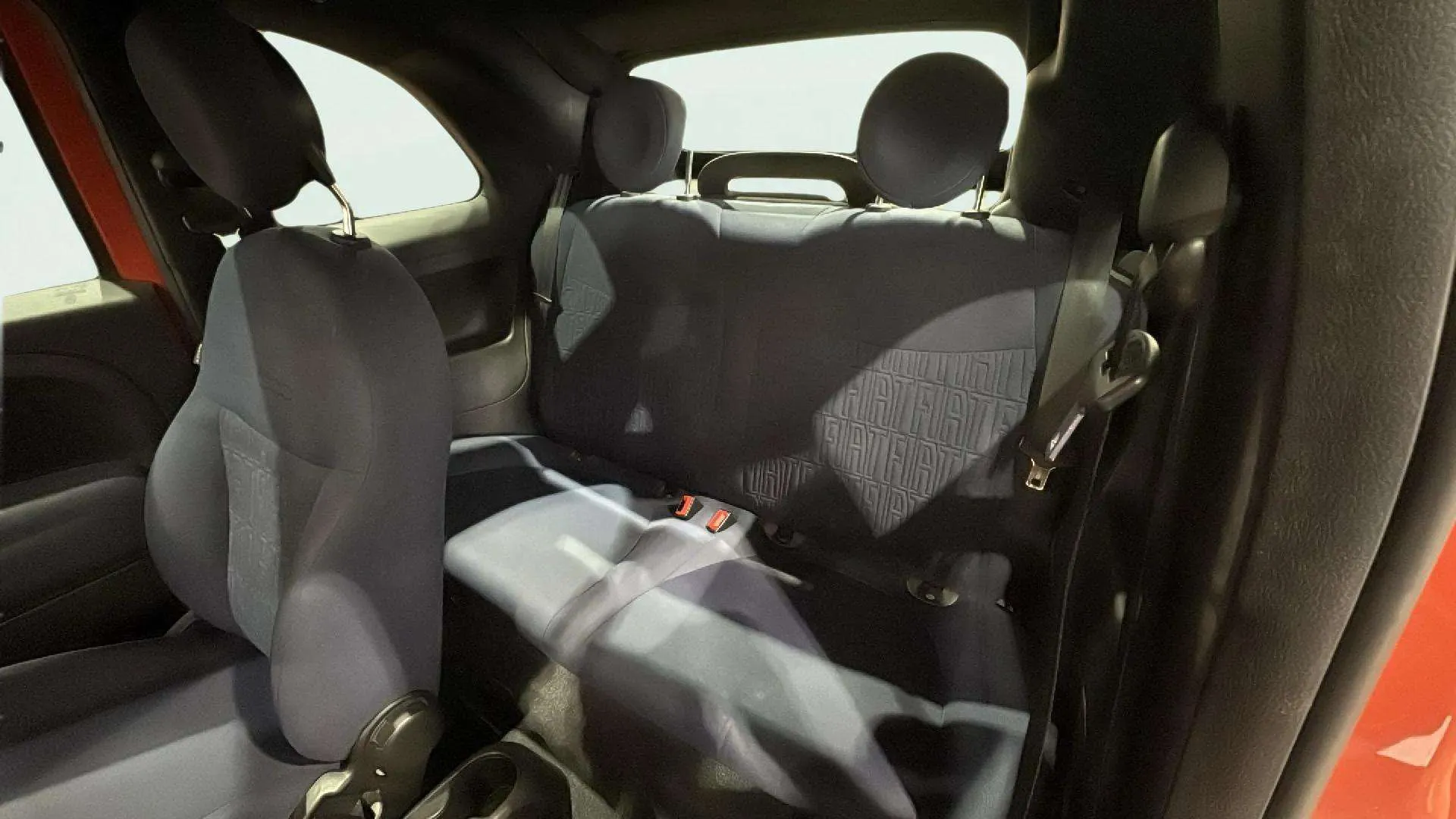 Fiat 500 Club 1.0 Hybrid - foto 12