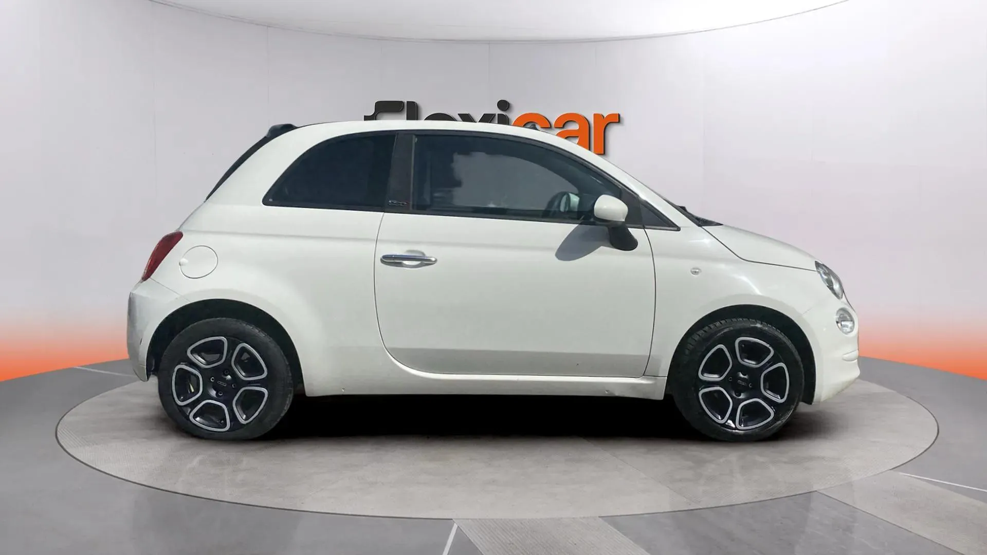 Fiat 500 Club 1.0 Hybrid - foto 8