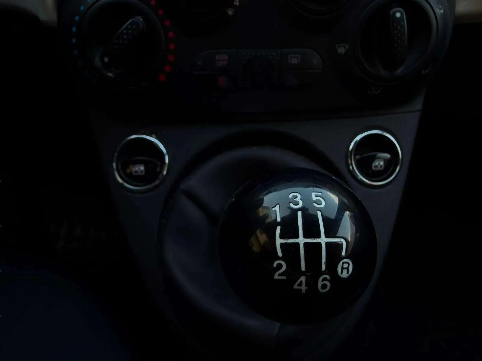 Fiat 500 Club 1.0 Hybrid - foto 14