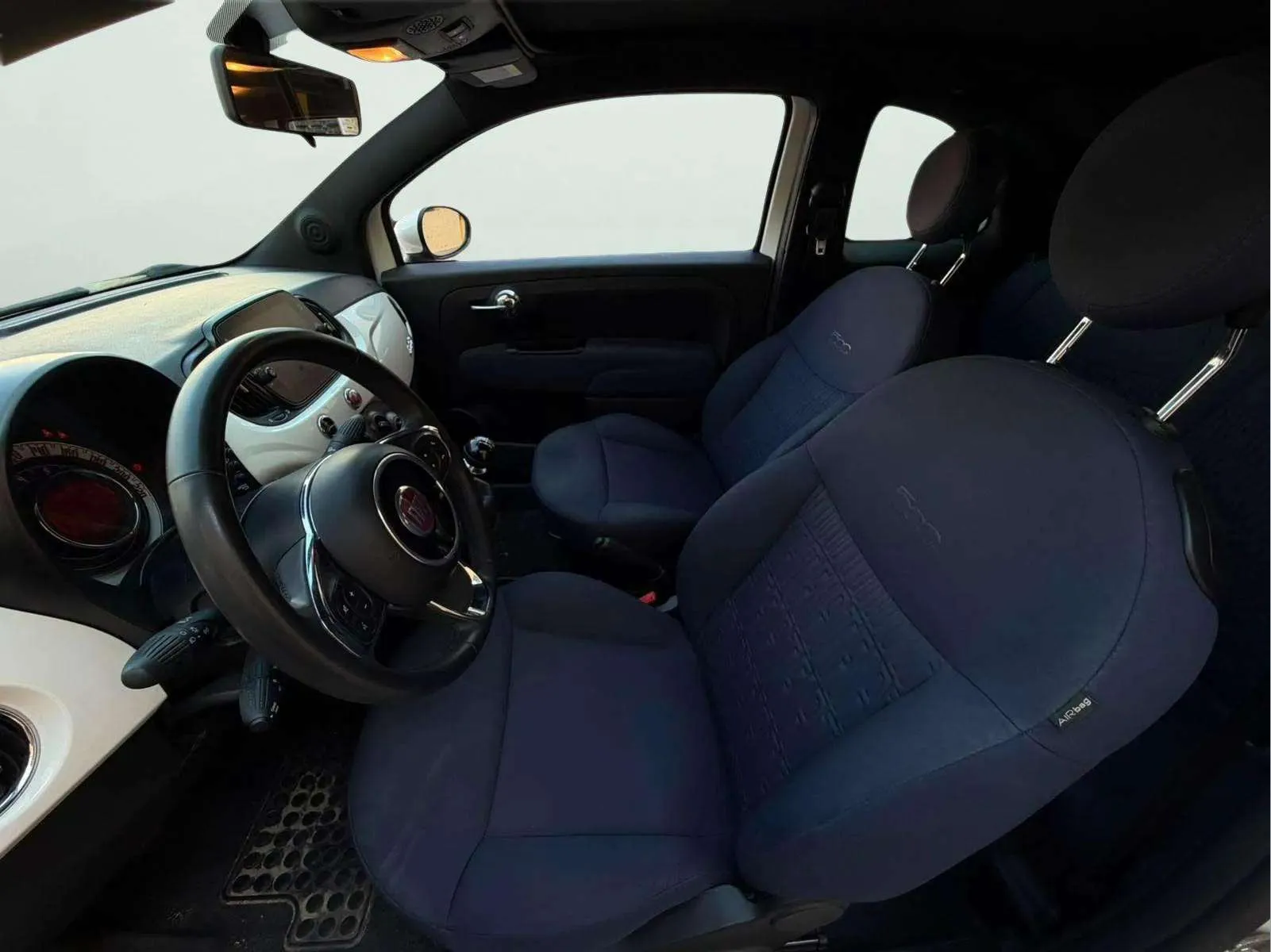 Fiat 500 Club 1.0 Hybrid - foto 11