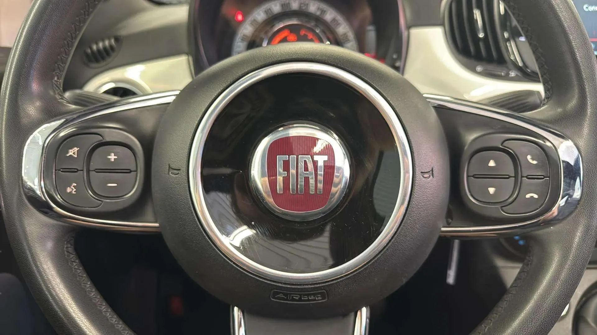 Fiat 500 Club 1.0 Hybrid - foto 13