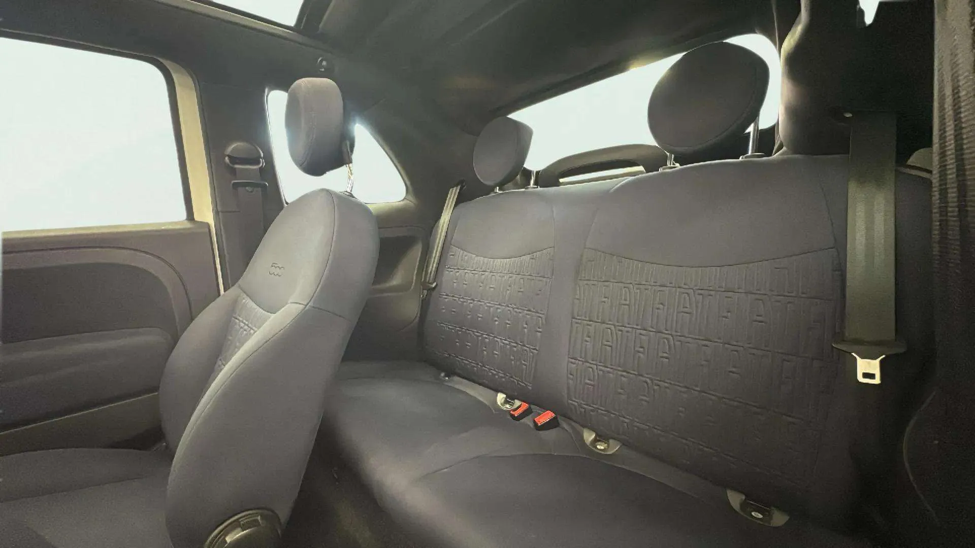 Fiat 500 Club 1.0 Hybrid - foto 16