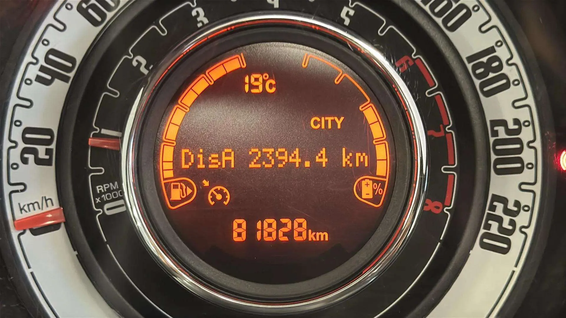 Fiat 500 Club 1.0 Hybrid - foto 14