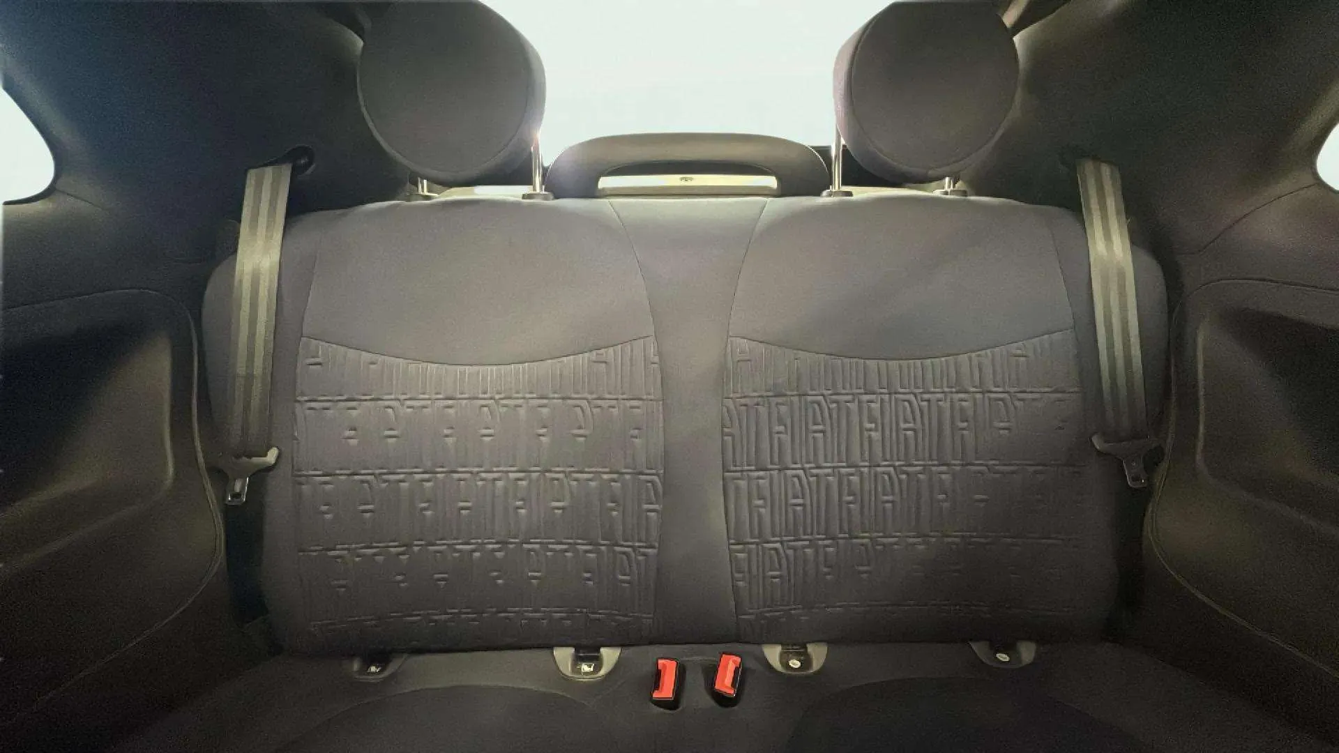 Fiat 500 Club 1.0 Hybrid - foto 17