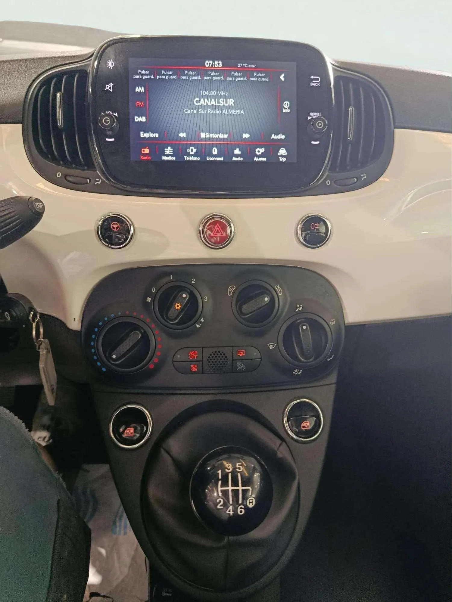 Fiat 500 Club 1.0 Hybrid - foto 11