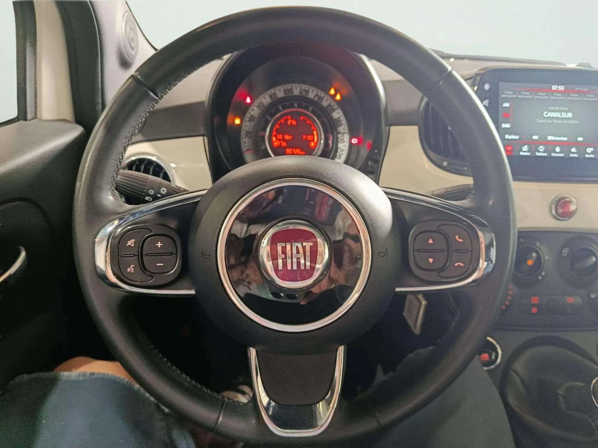 Fiat 500 Club 1.0 Hybrid - foto 9