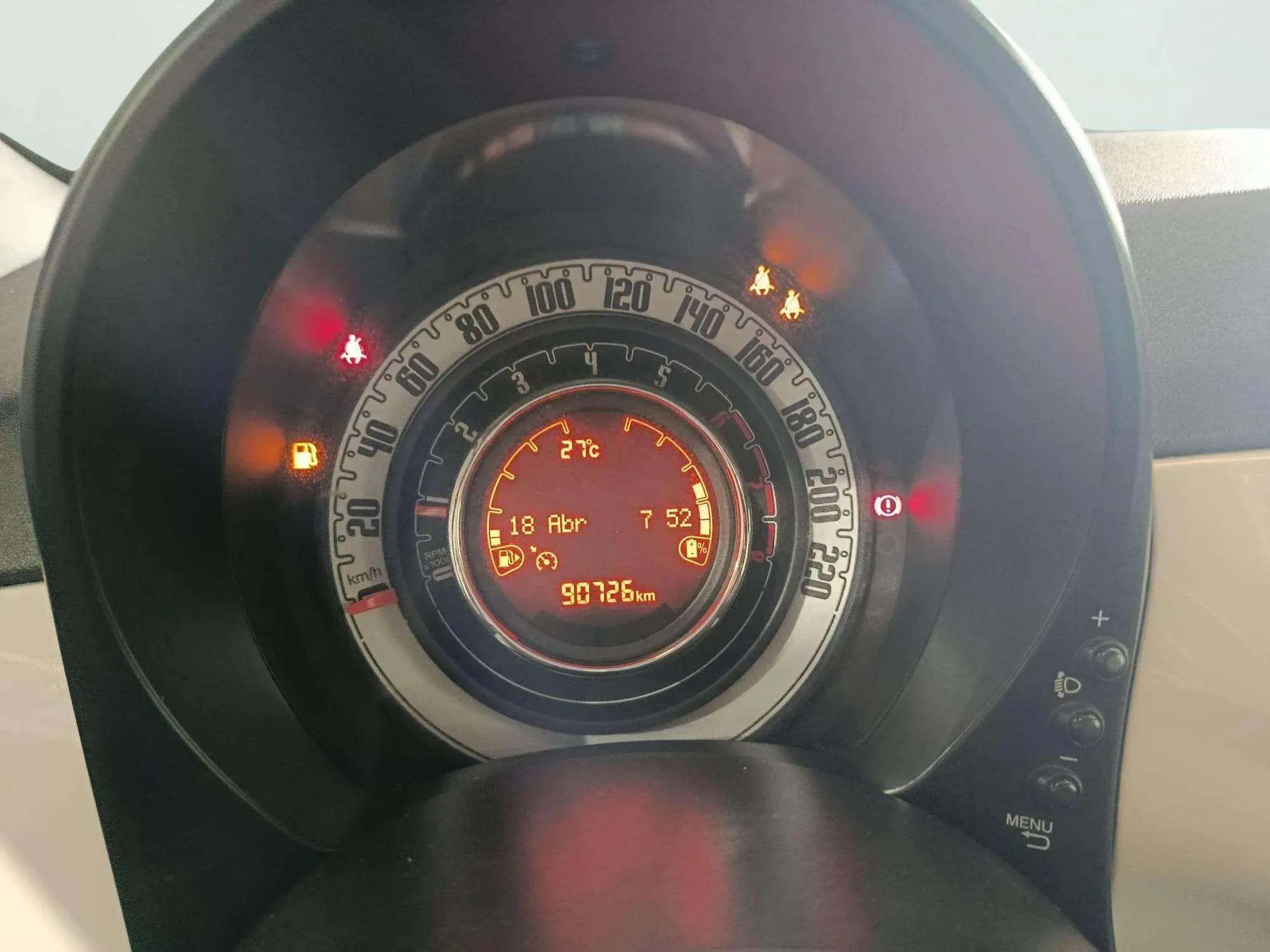 Fiat 500 Club 1.0 Hybrid - foto 19