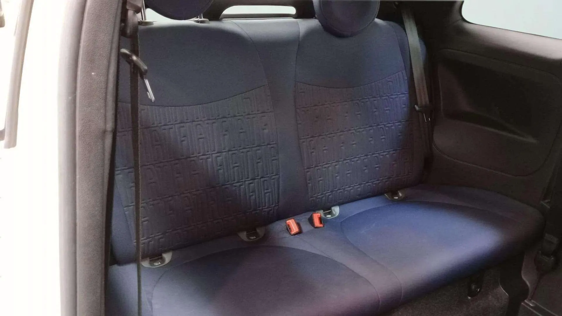 Fiat 500 Club 1.0 Hybrid - foto 8