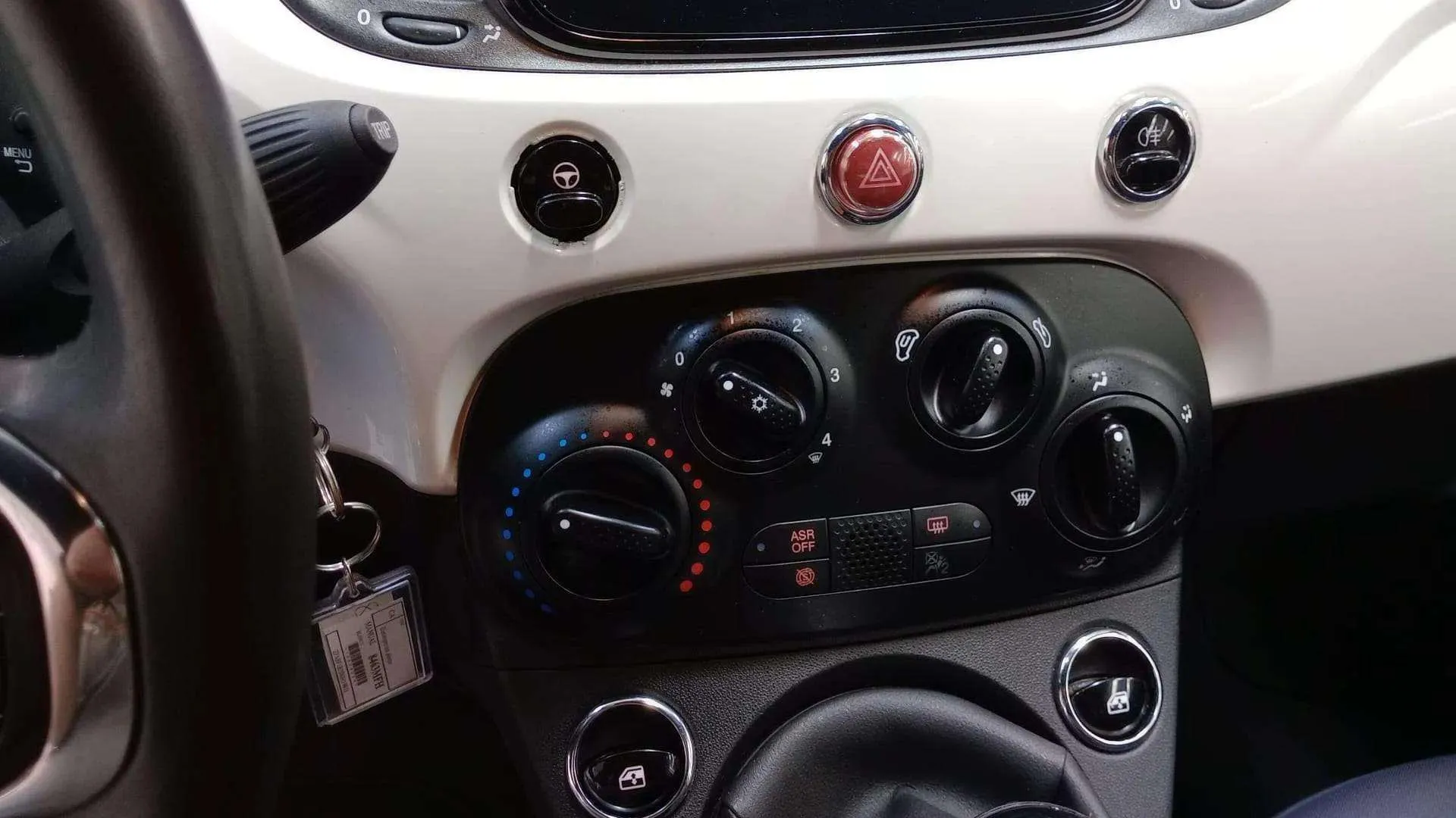 Fiat 500 Club 1.0 Hybrid - foto 12