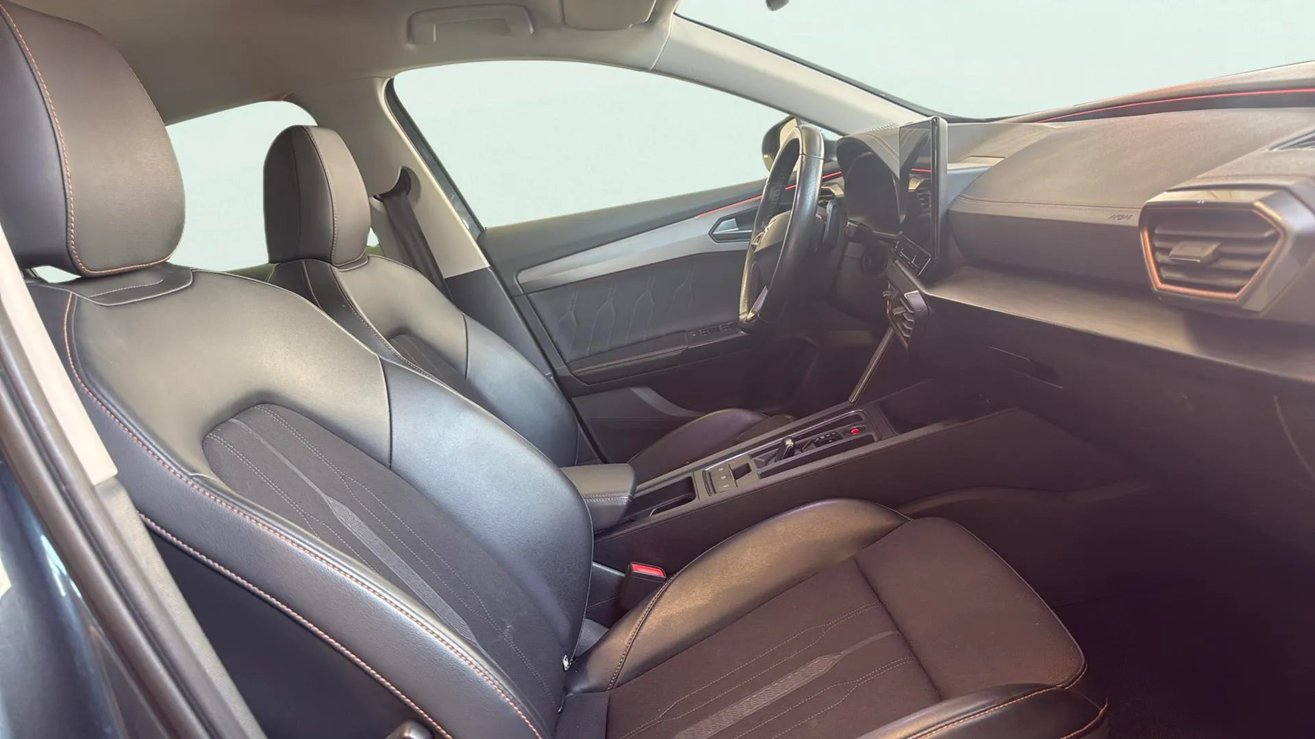 Cupra Formentor 1.5 TSI DSG - foto 19