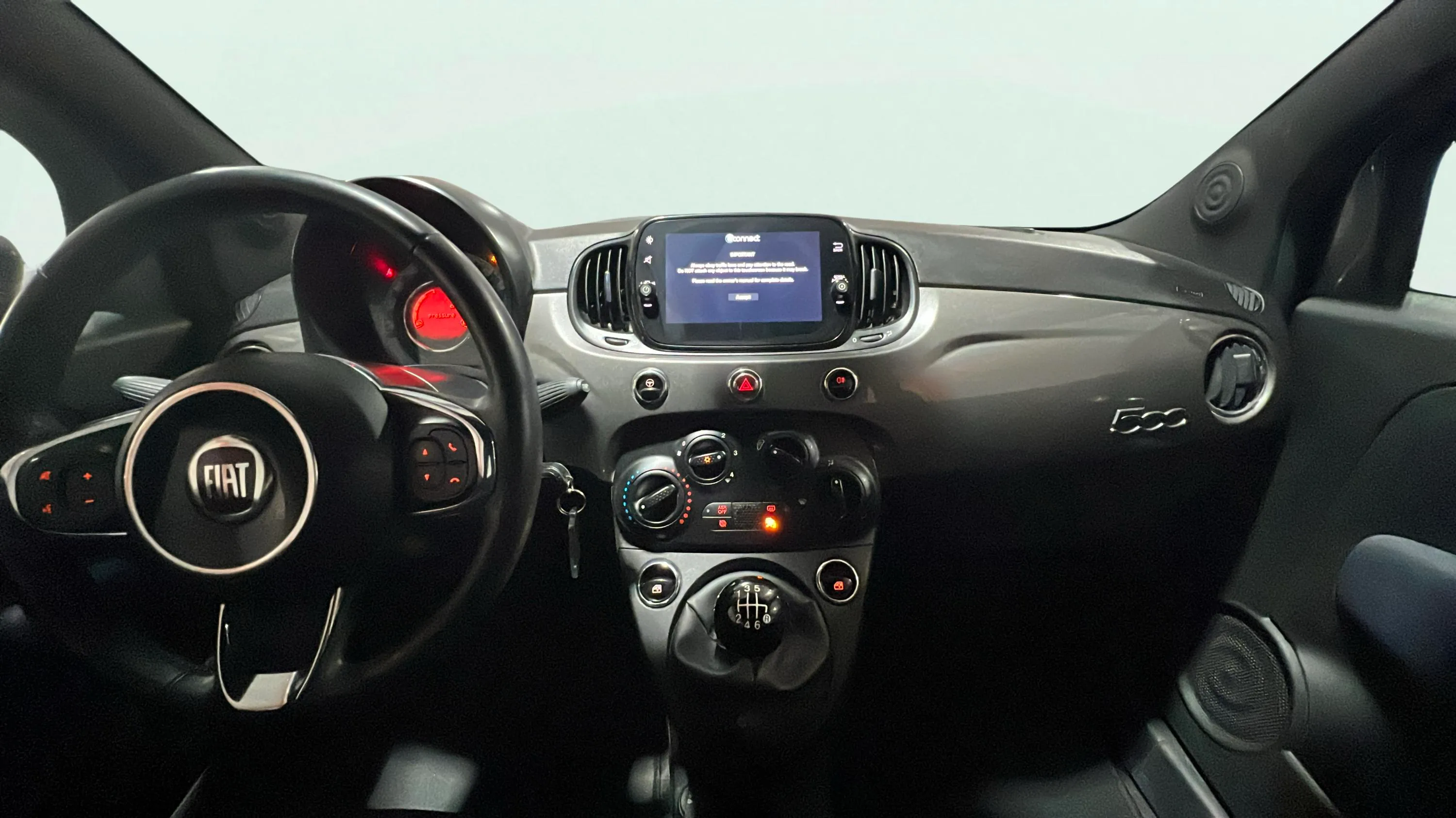 Fiat 500 Club 1.0 Hybrid - foto 15