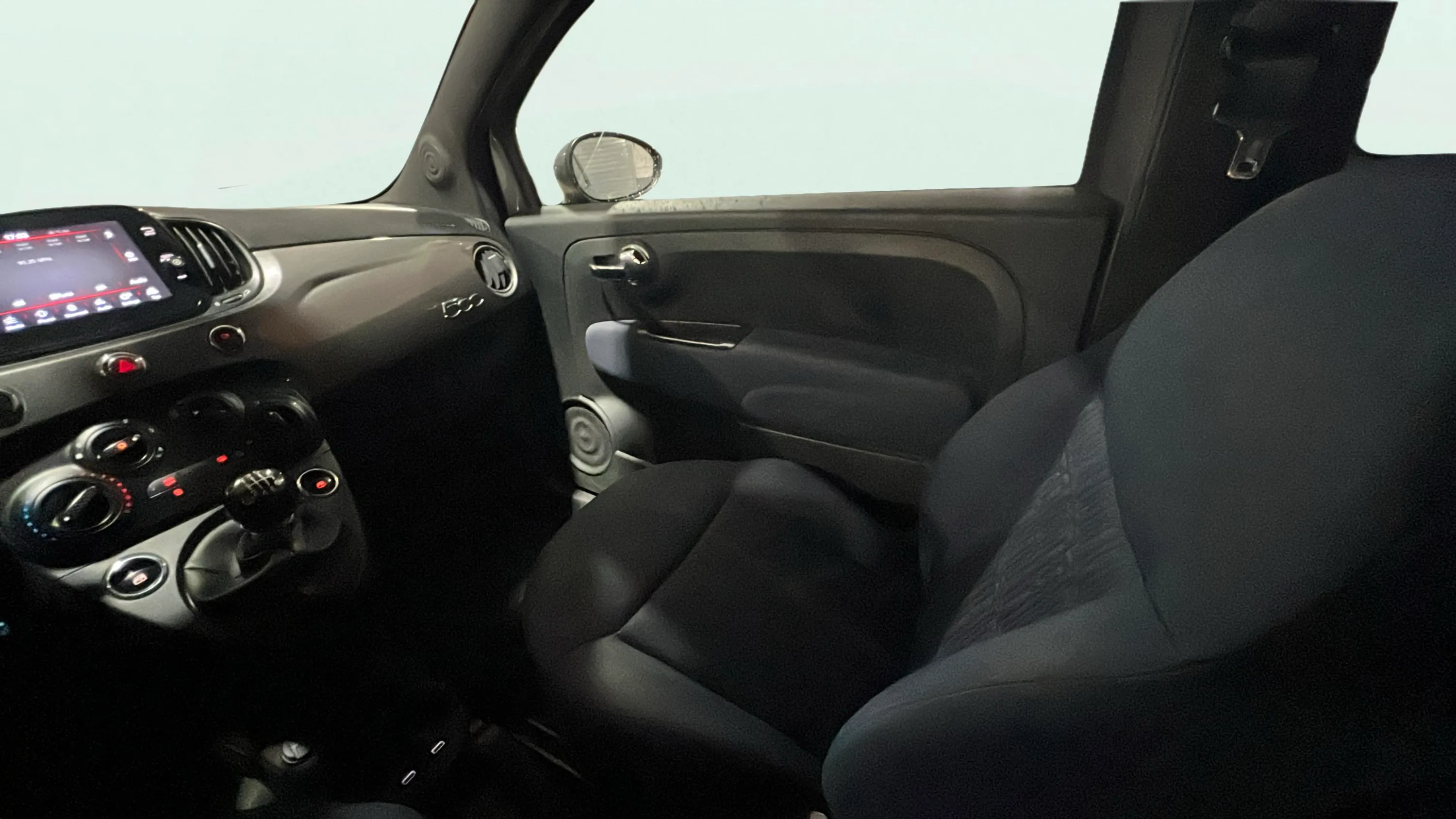 Fiat 500 Club 1.0 Hybrid - foto 11
