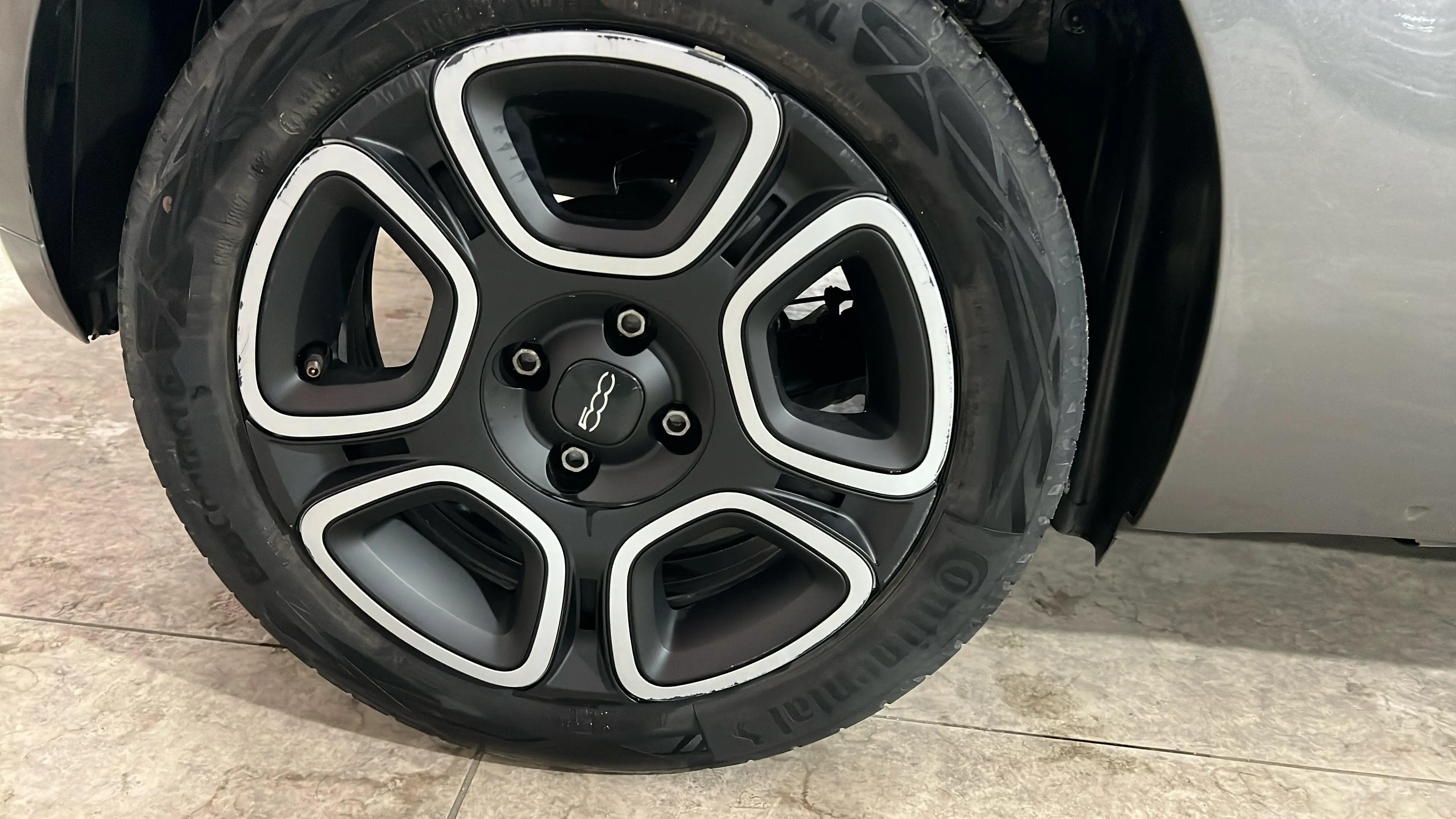 Fiat 500 Club 1.0 Hybrid - foto 18
