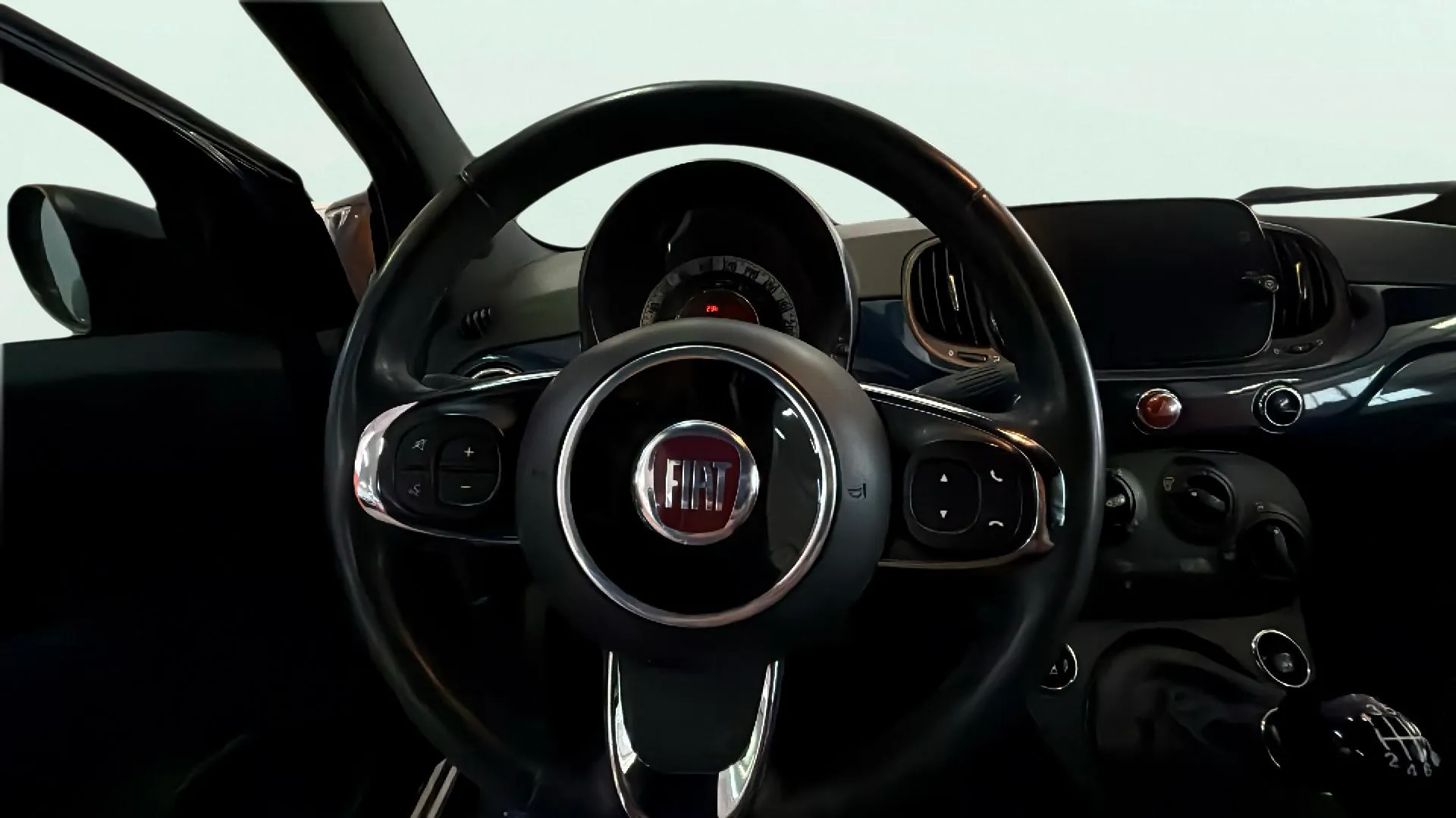 Fiat 500 Club 1.0 Hybrid - foto 10
