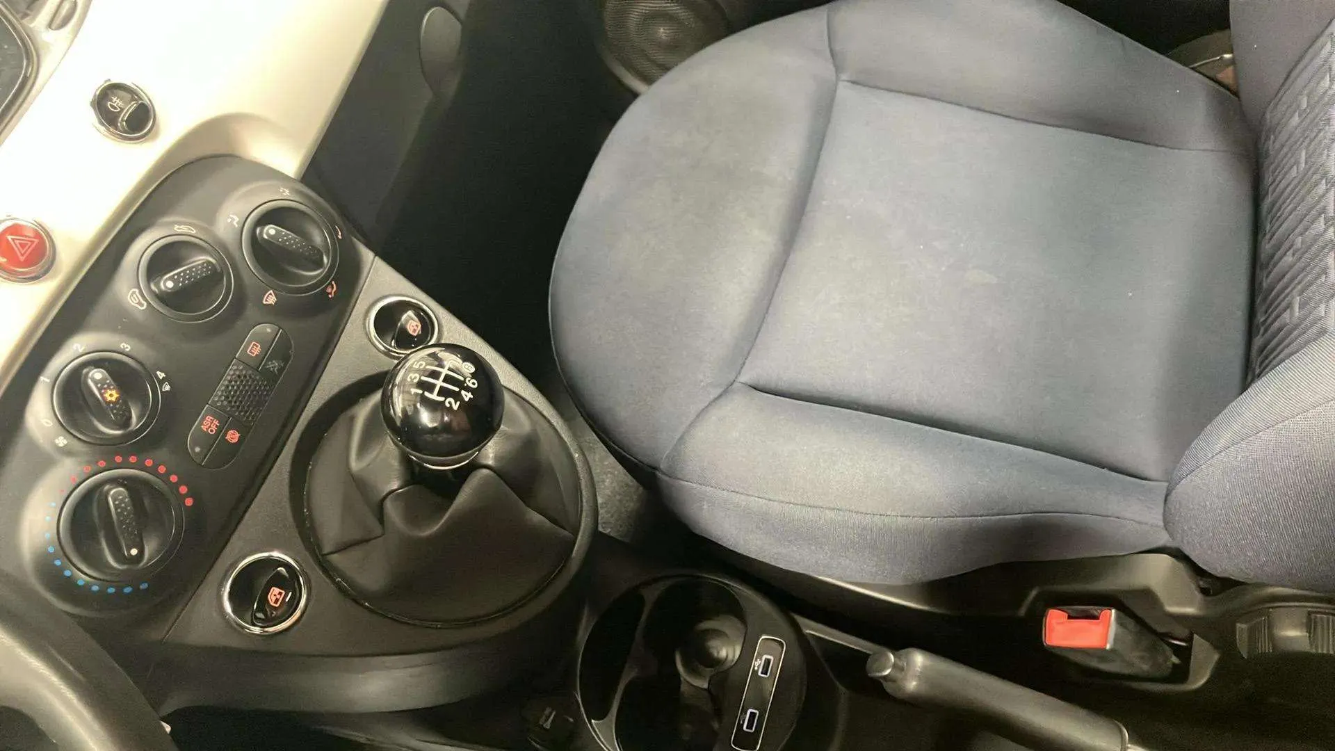 Fiat 500 Club 1.0 Hybrid - foto 21