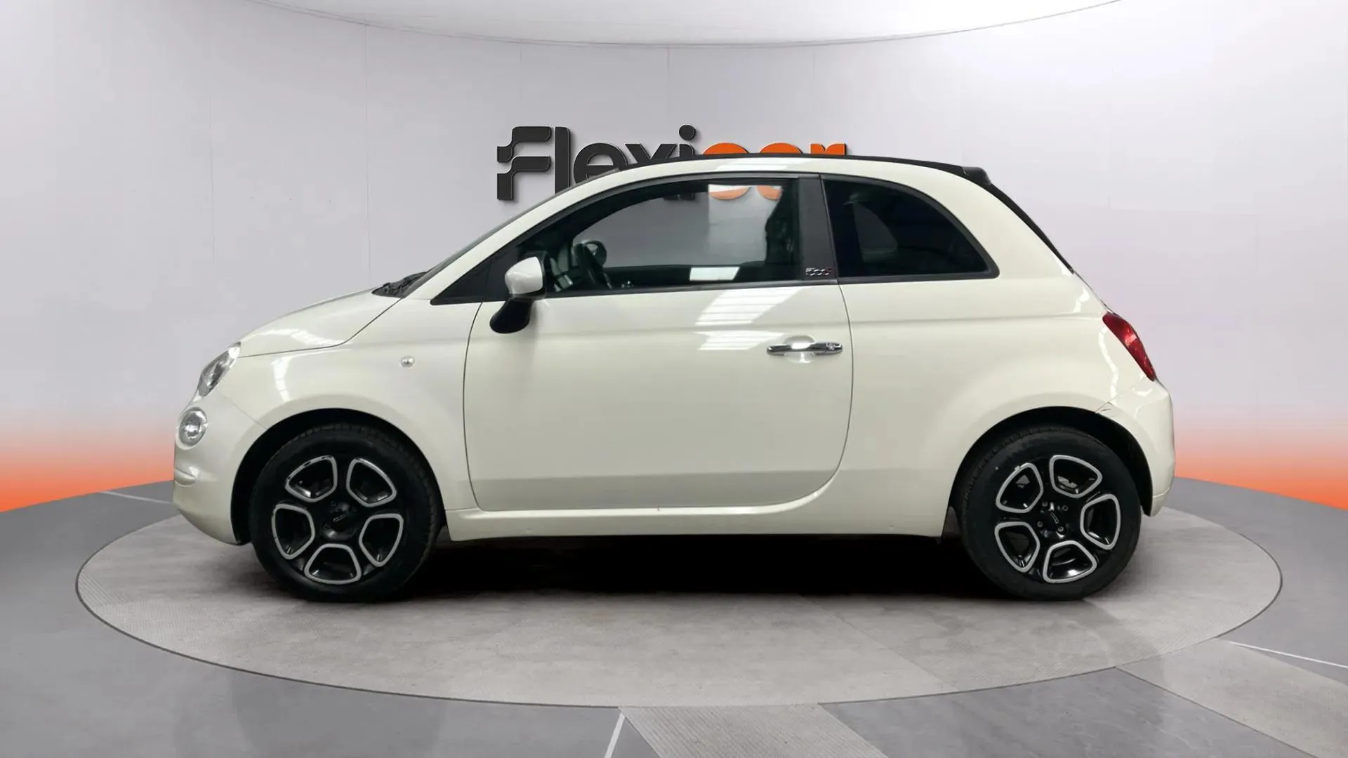 Fiat 500 Club 1.0 Hybrid - foto 4