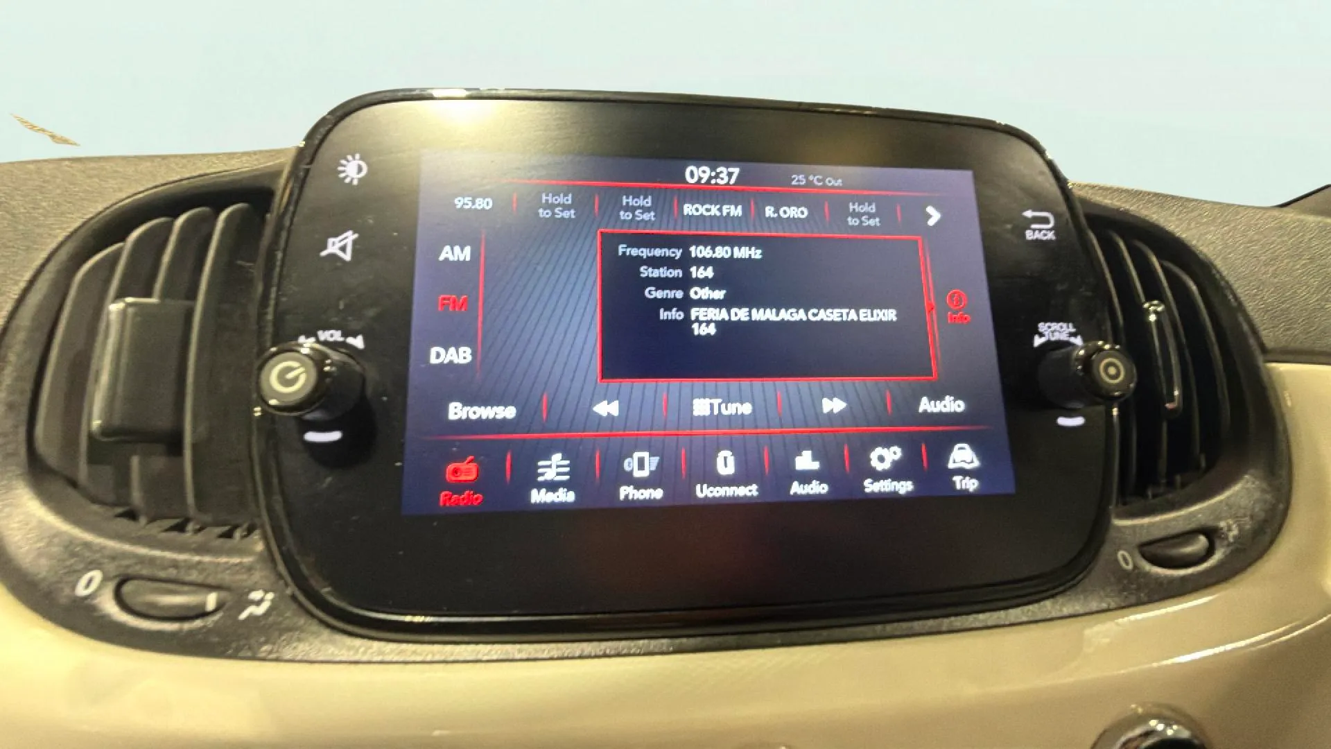 Fiat 500 Club 1.0 Hybrid - foto 13