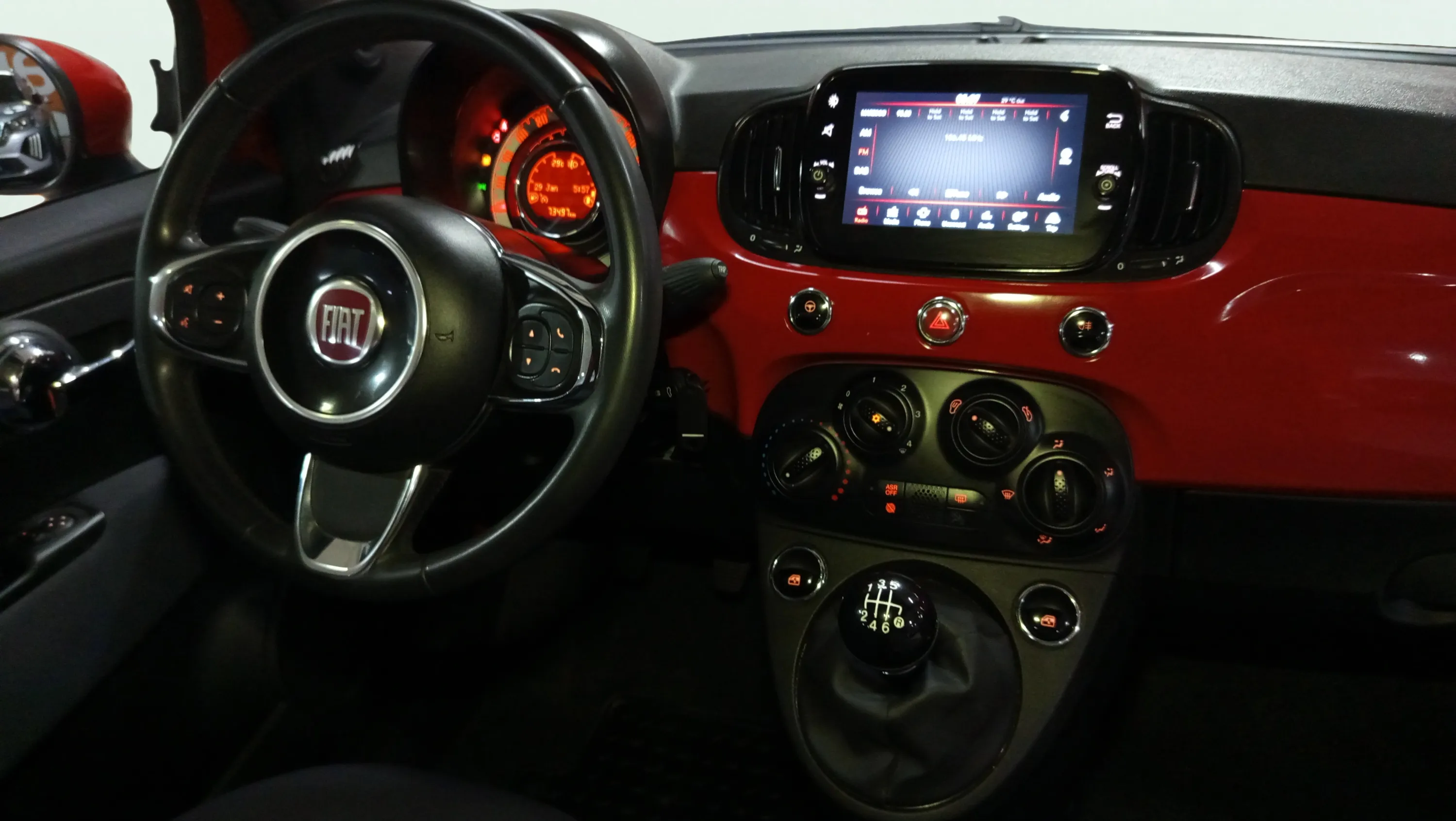 Fiat 500 Club 1.0 Hybrid - foto 9