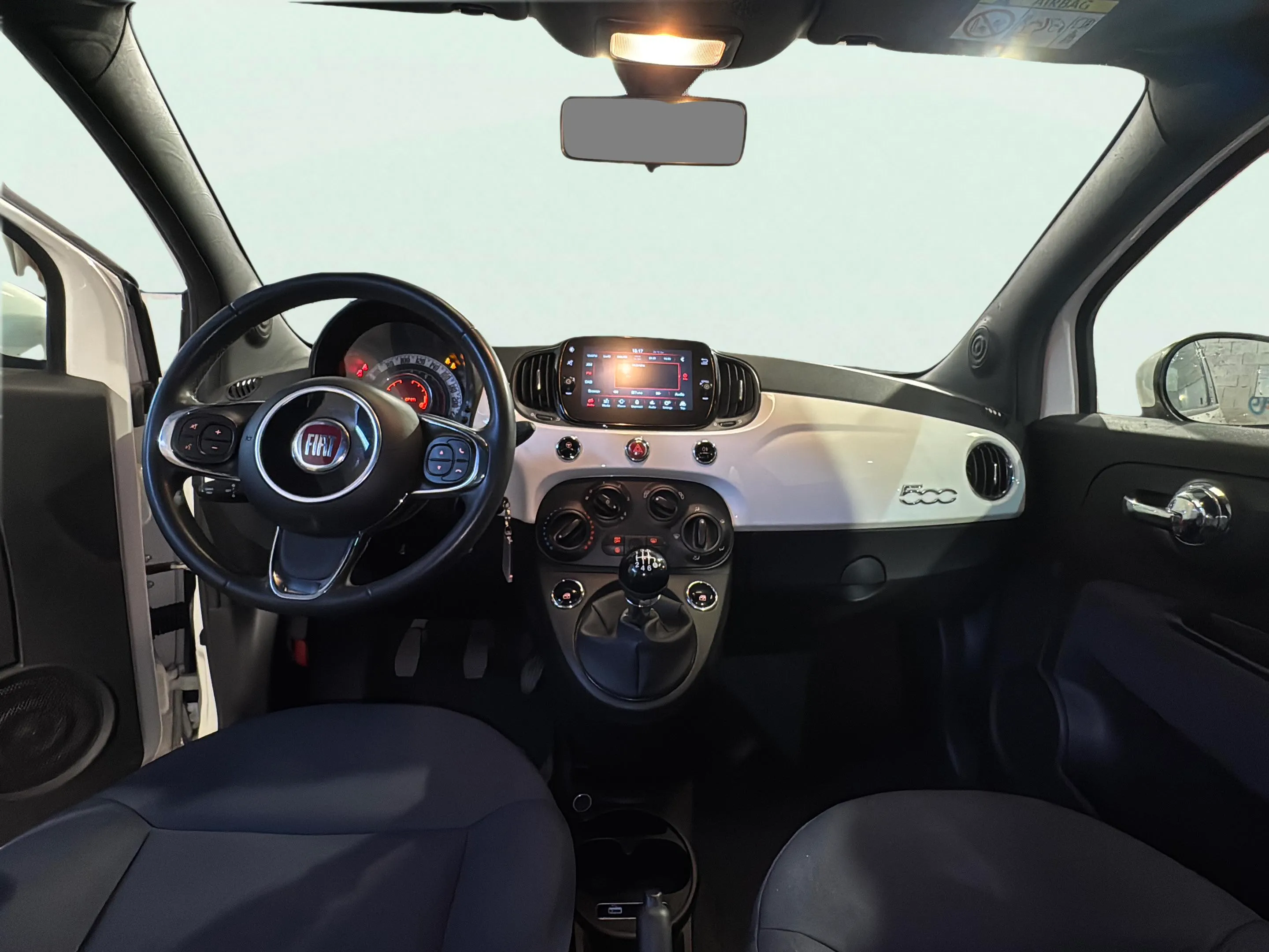 Fiat 500 Club 1.0 Hybrid - foto 10
