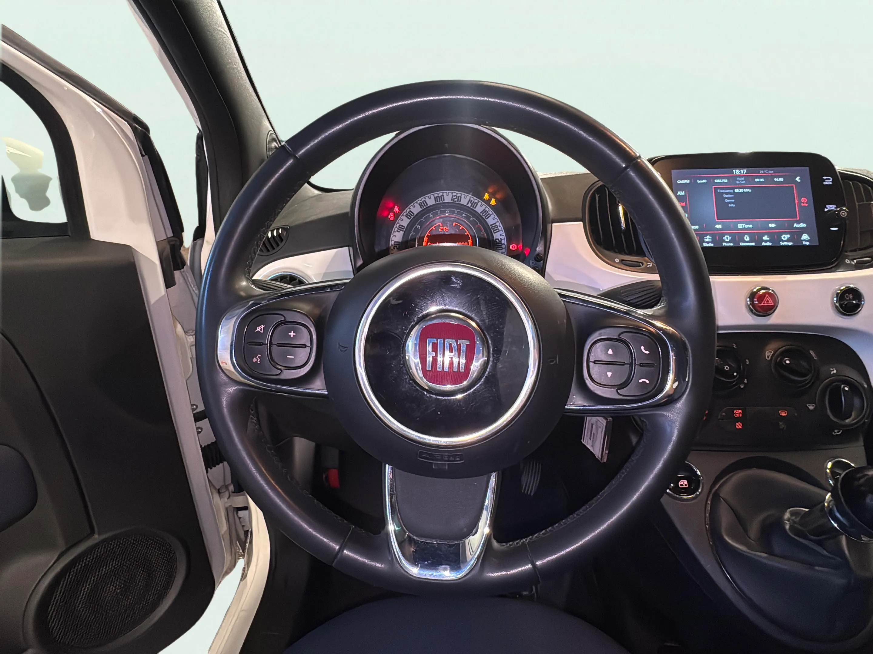 Fiat 500 Club 1.0 Hybrid - foto 11
