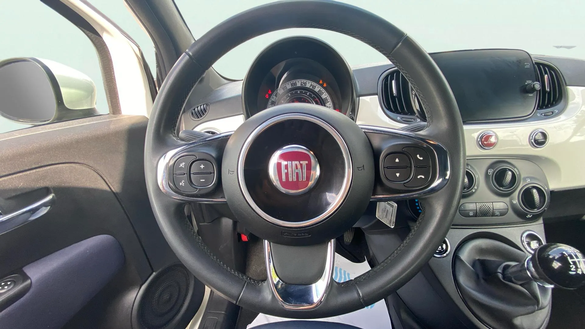 Fiat 500 Club 1.0 Hybrid - foto 11
