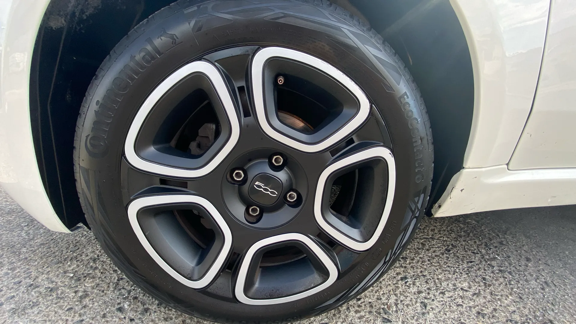 Fiat 500 Club 1.0 Hybrid - foto 18