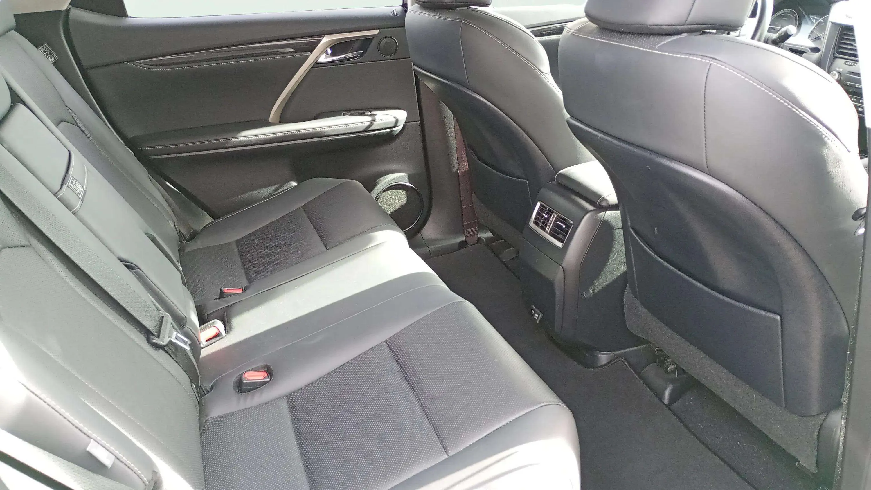 Lexus RX 450h Executive - foto 16