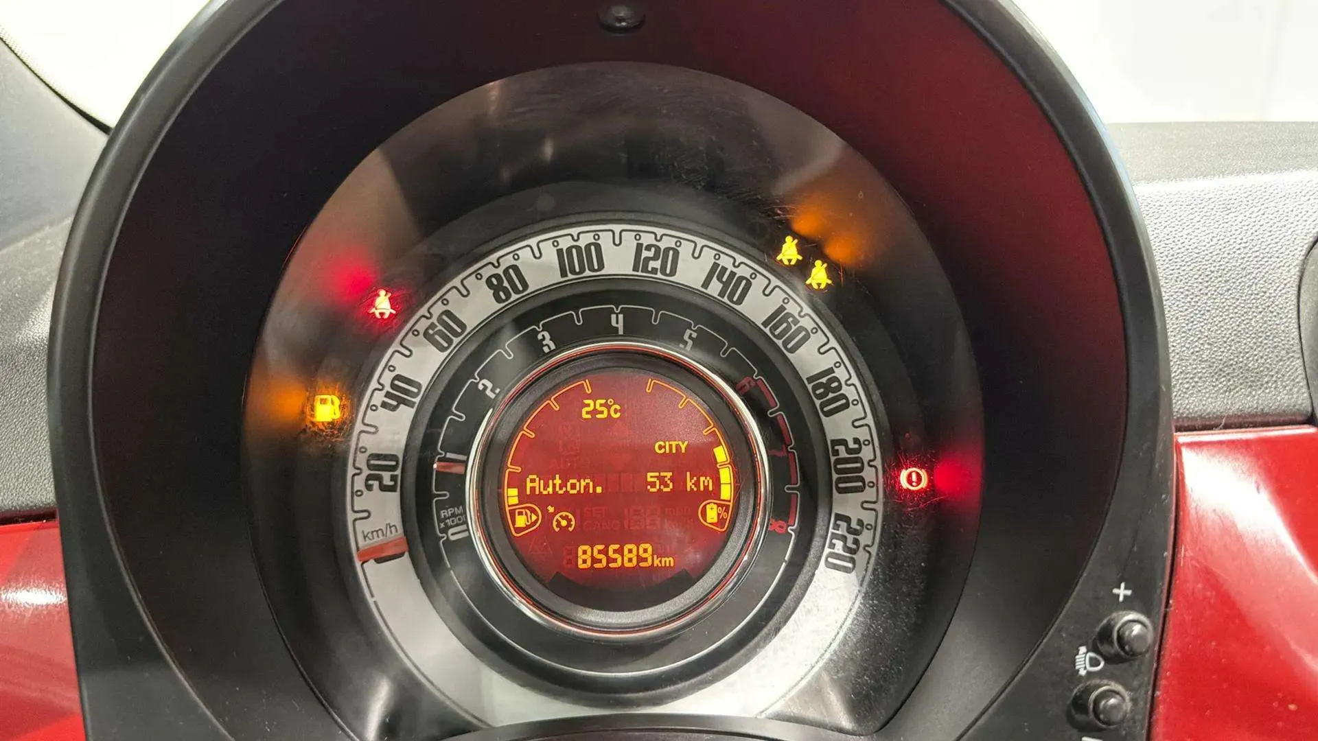 Fiat 500 Club 1.0 Hybrid - foto 12