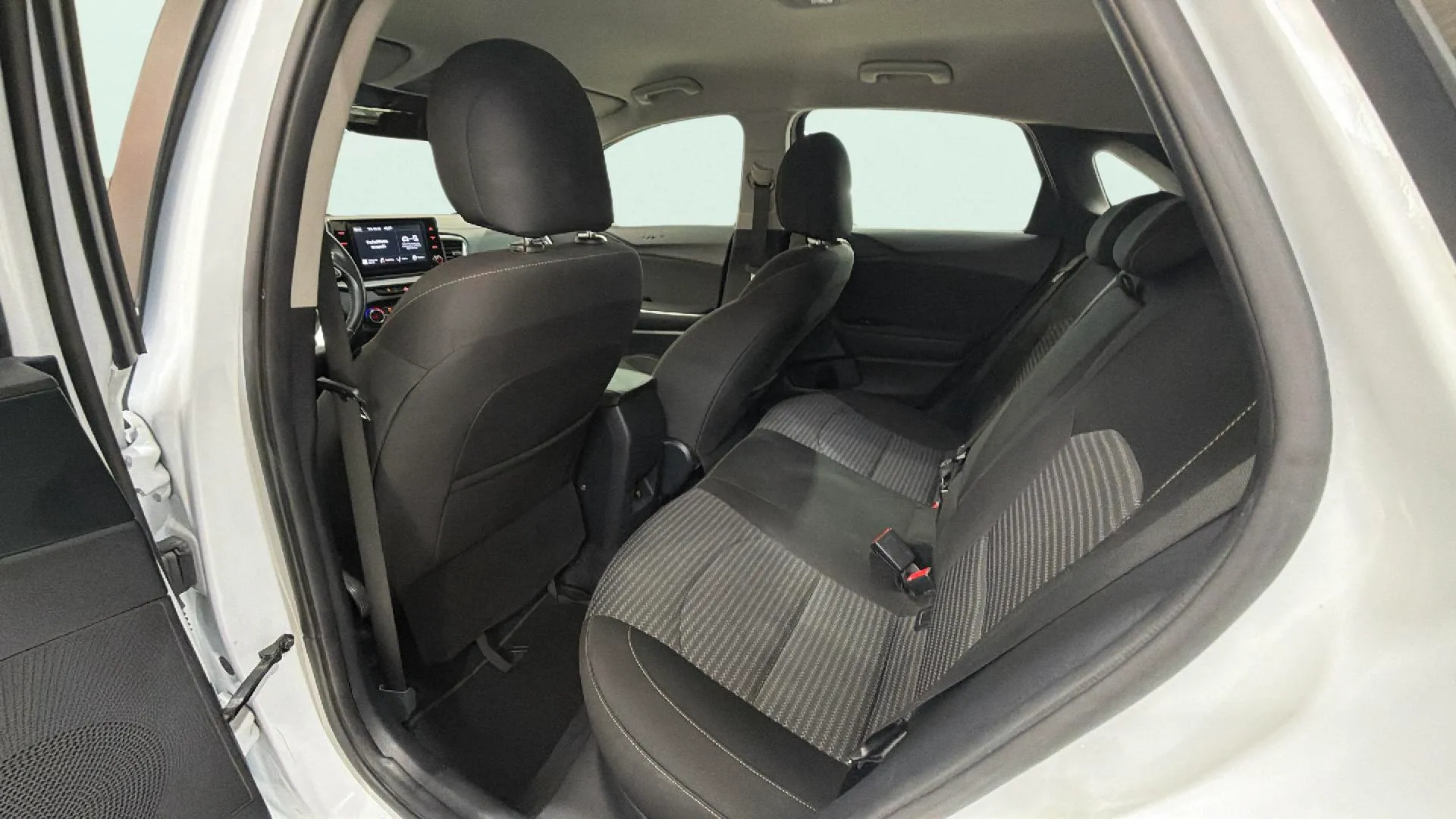 Kia Ceed 1.6 MHEV iMT Drive - foto 13