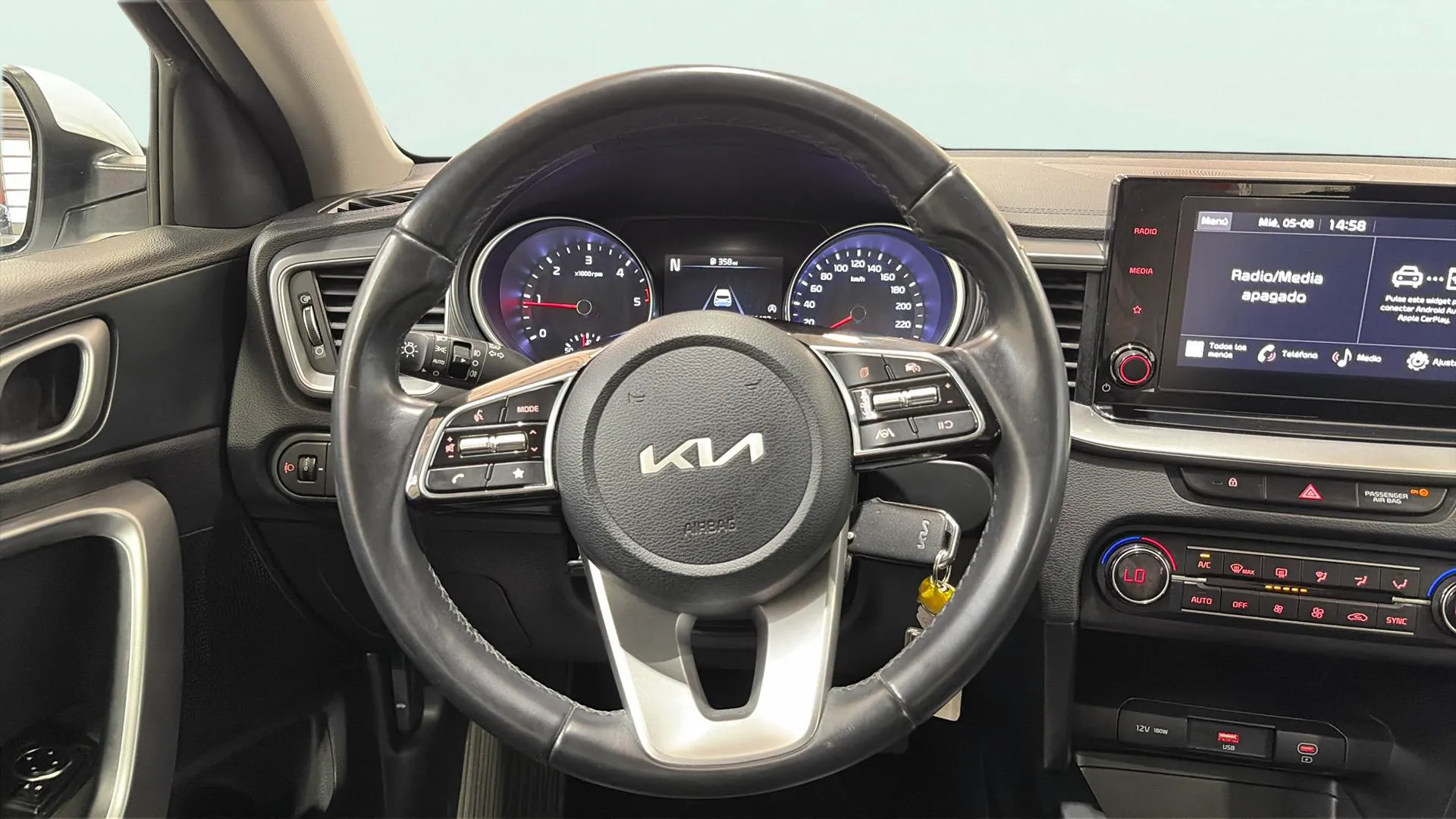 Kia Ceed 1.6 MHEV iMT Drive - foto 15