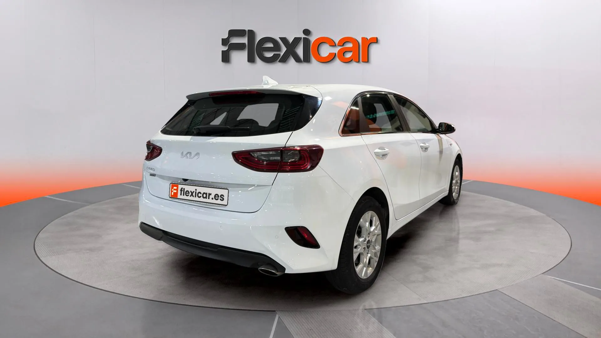 Kia Ceed 1.6 MHEV iMT Drive - foto 7