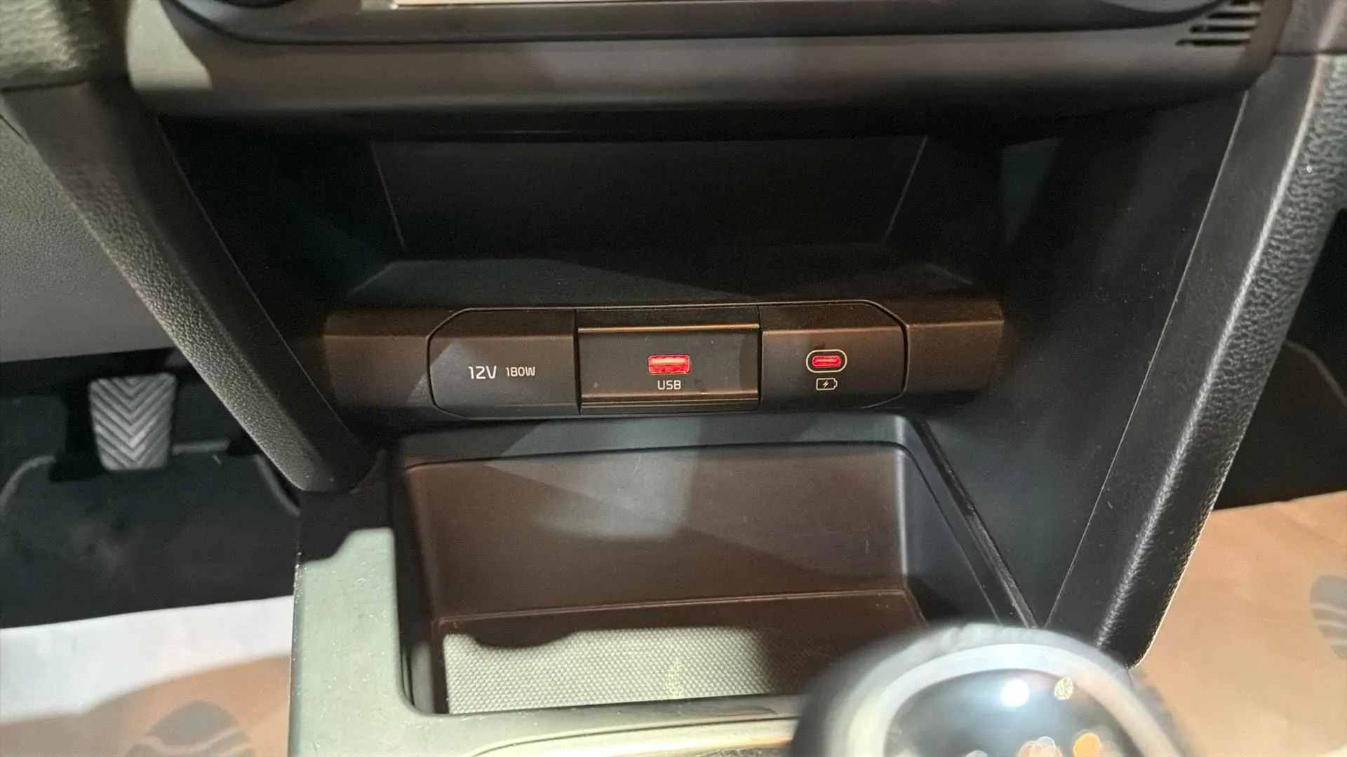 Kia Ceed 1.6 MHEV iMT Drive - foto 23