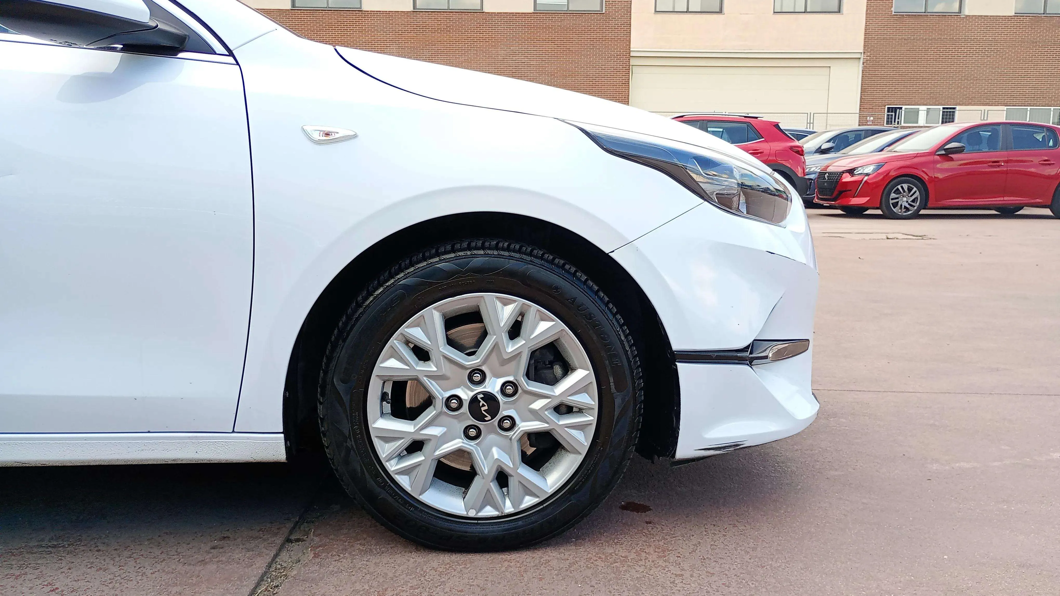 Kia Ceed 1.6 MHEV iMT Drive - foto 10