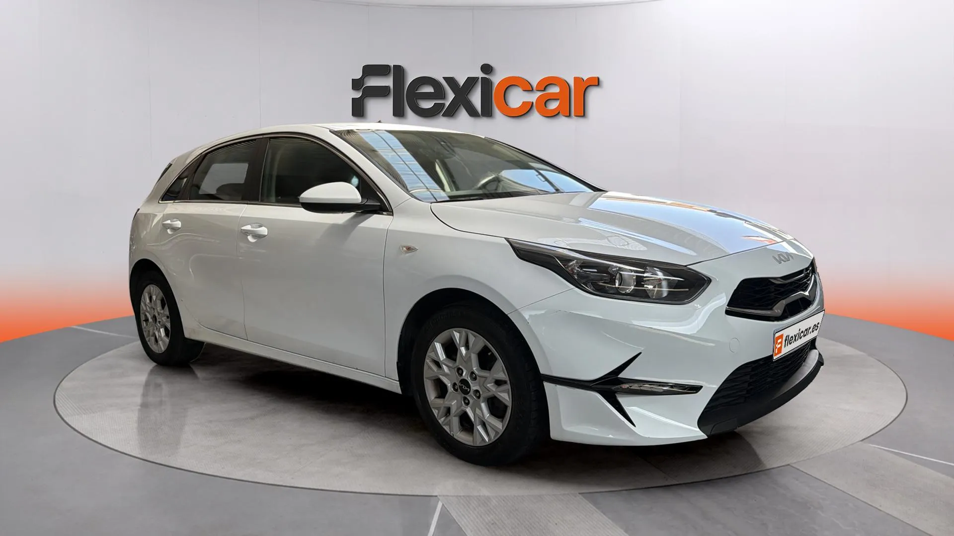 Kia Ceed 1.6 MHEV iMT Drive - foto 6