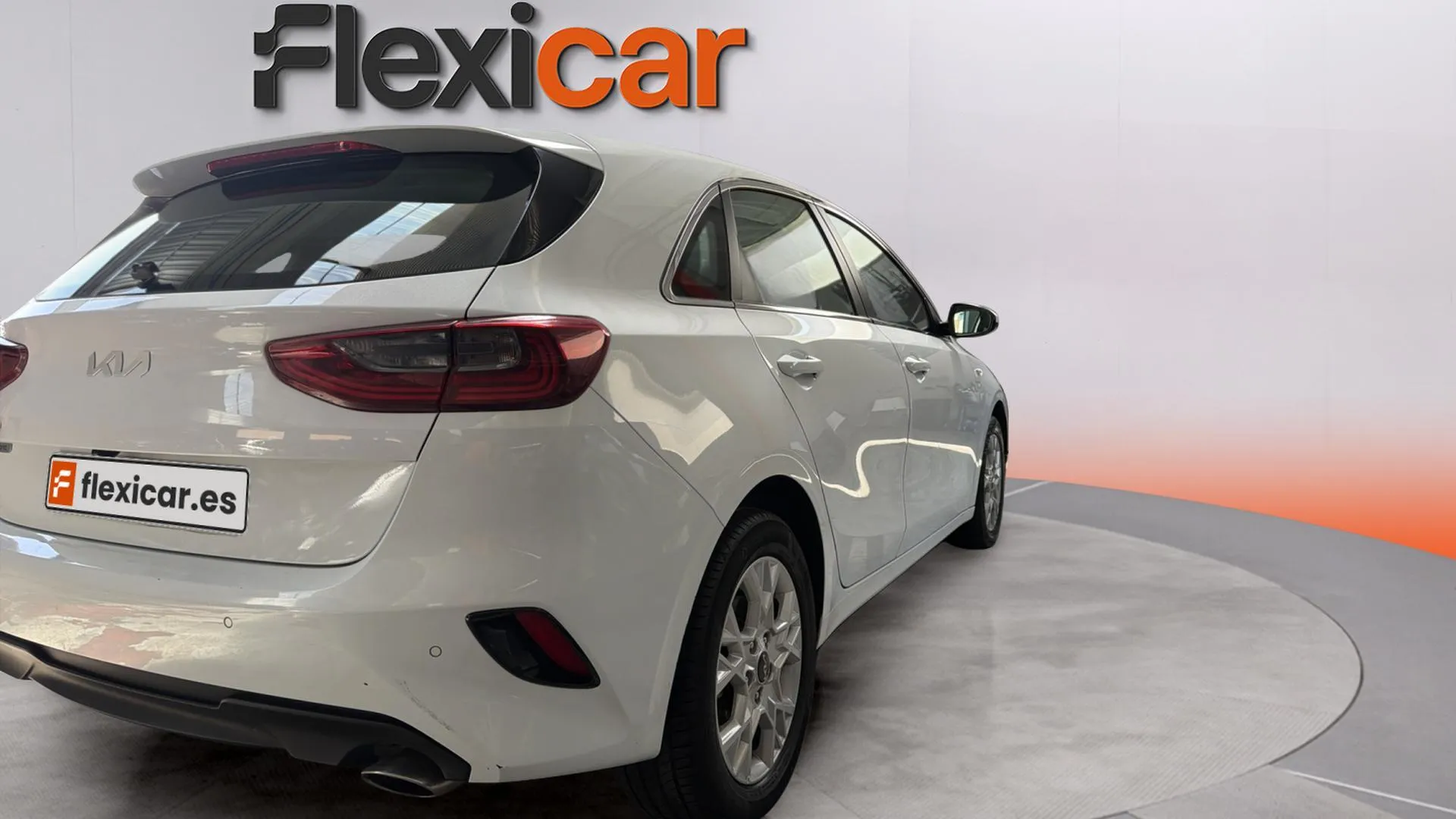 Kia Ceed 1.6 MHEV iMT Drive - foto 4
