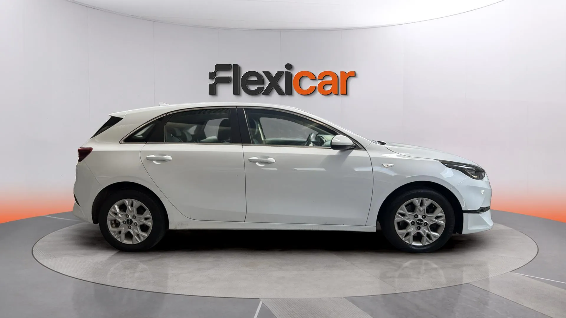 Kia Ceed 1.6 MHEV iMT Drive - foto 7