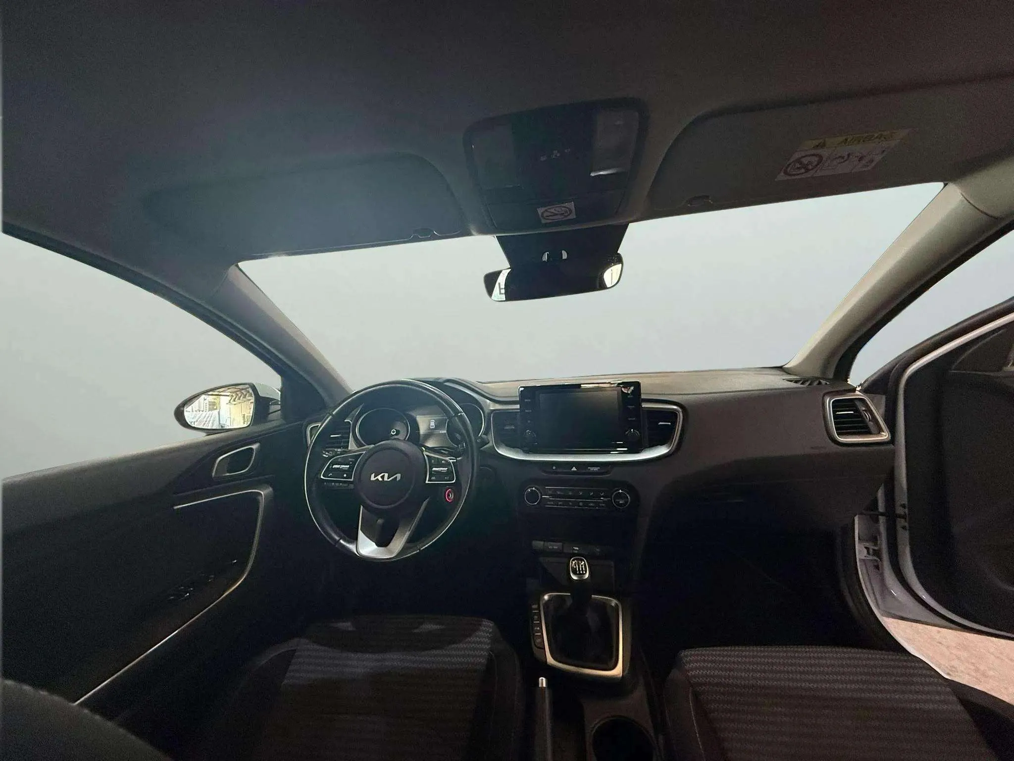 Kia Ceed 1.6 MHEV iMT Drive - foto 18