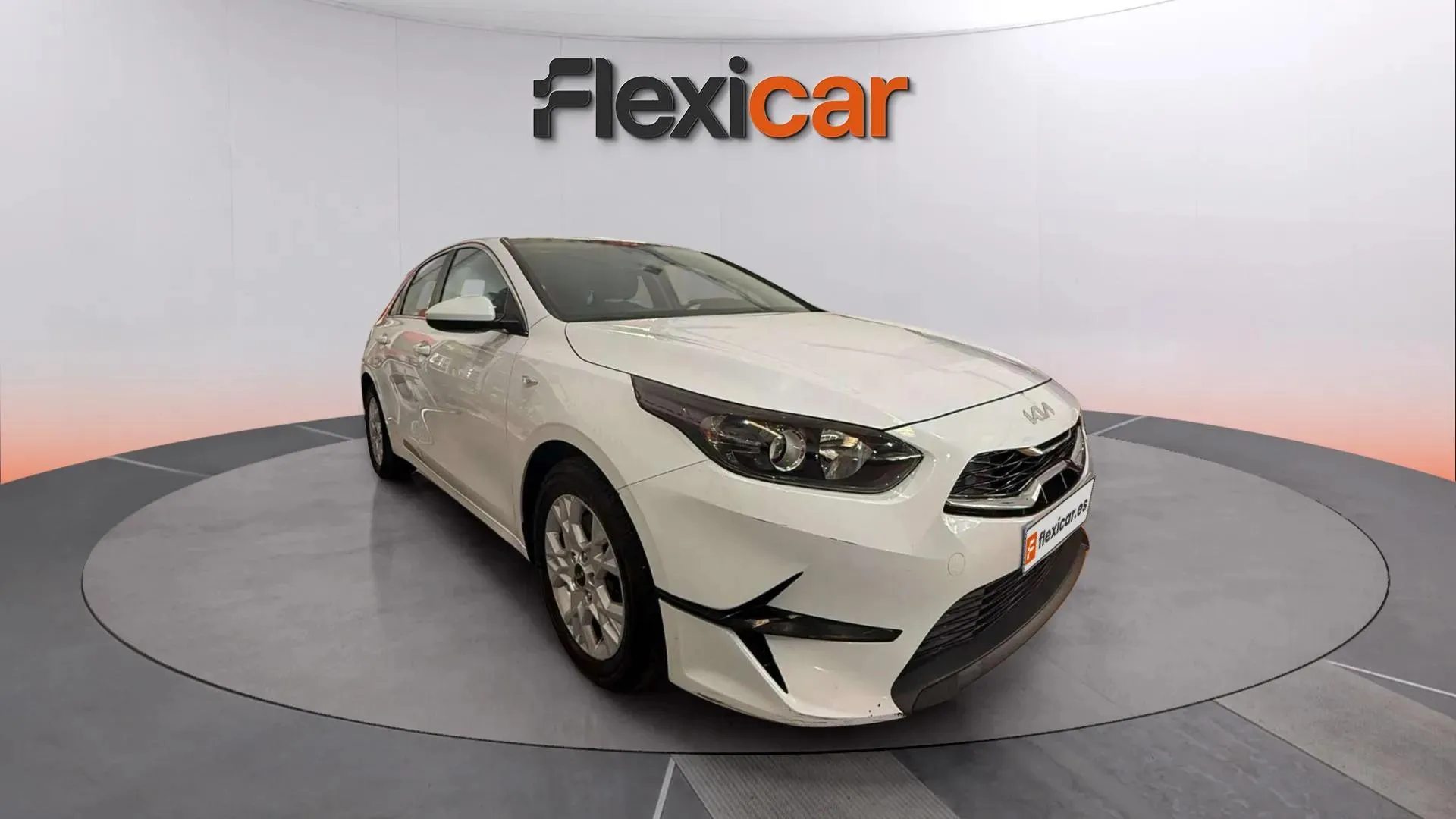 Kia Ceed 1.6 MHEV iMT Drive - foto 4