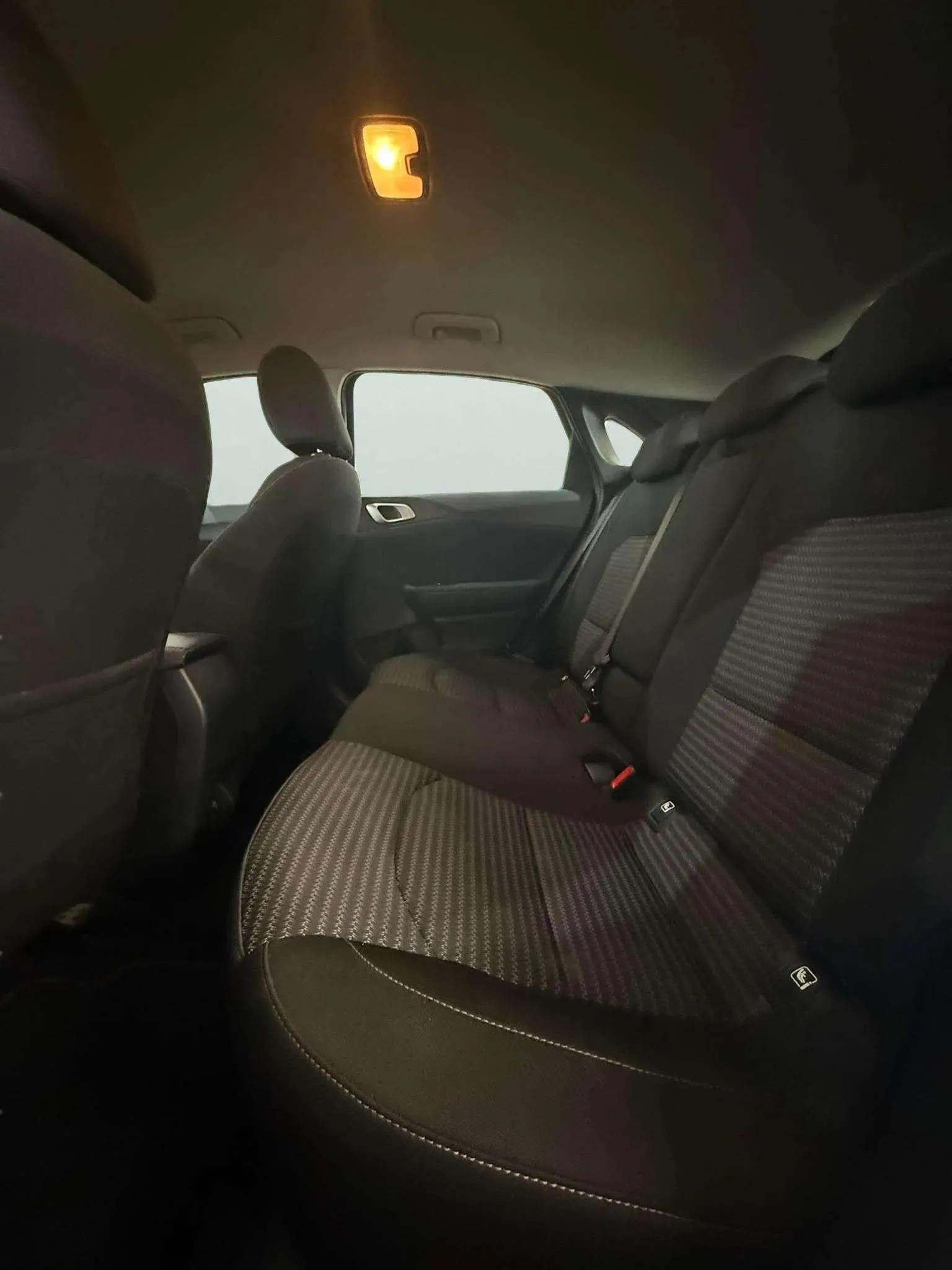 Kia Ceed 1.6 MHEV iMT Drive - foto 10
