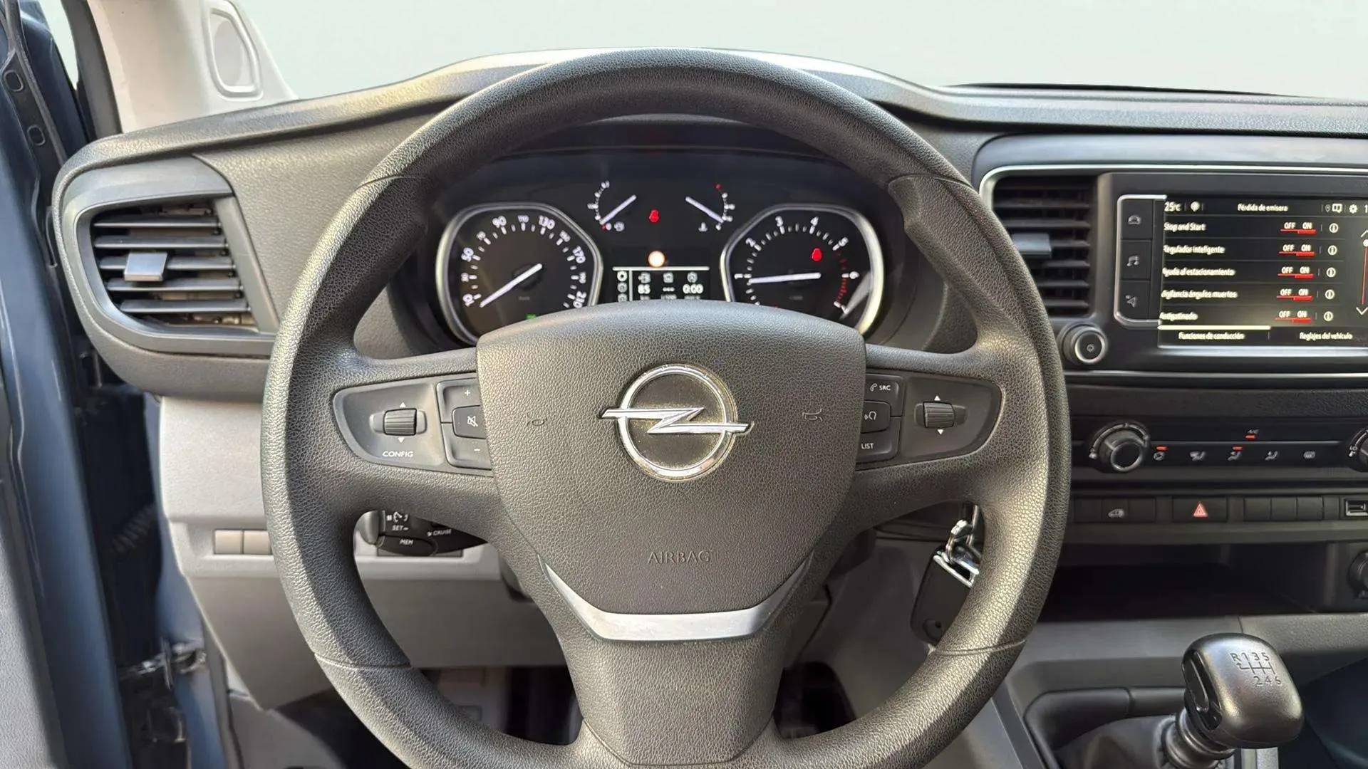 Opel Vivaro 2 pl. - foto 12