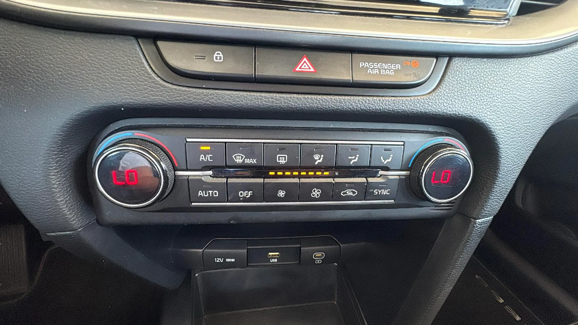 Kia Ceed 1.6 MHEV iMT Drive - foto 19
