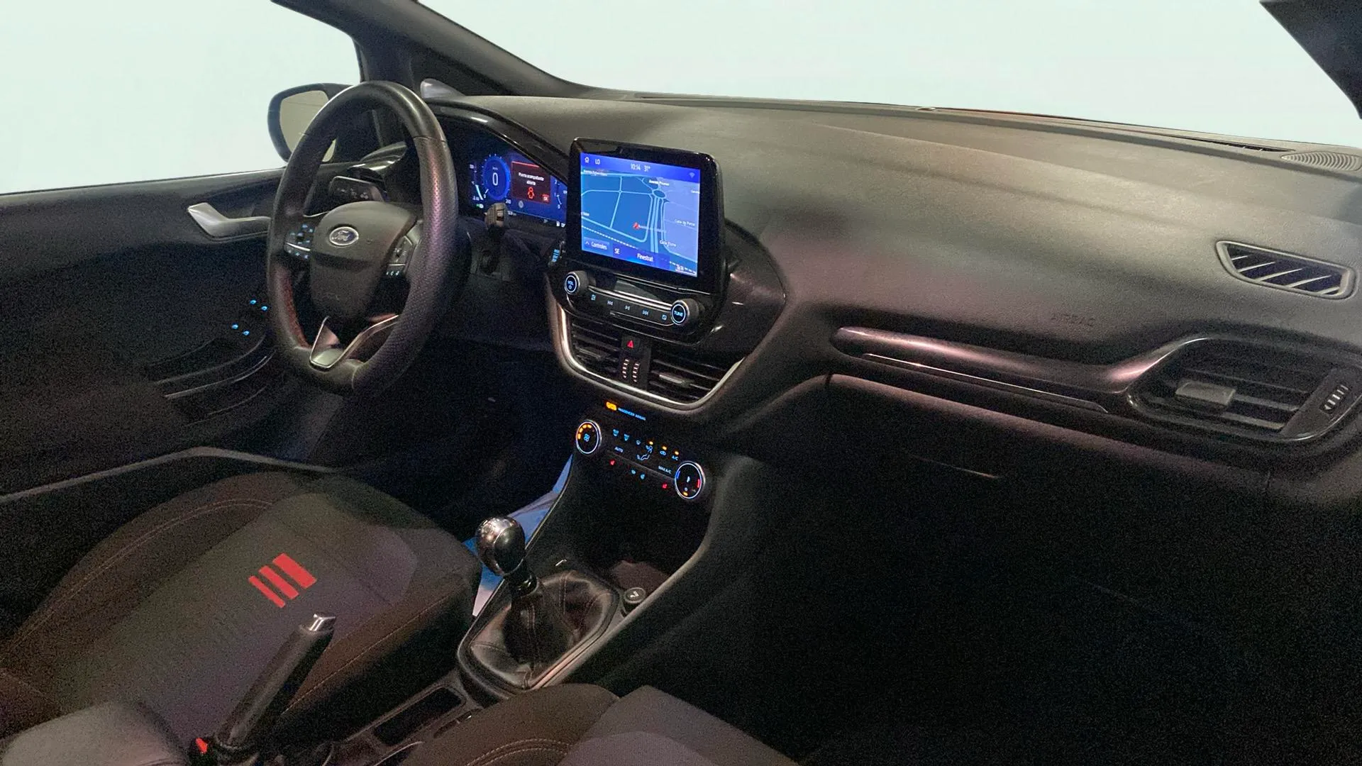 Ford Fiesta 1.0 EcoBoost MHEV ST-Line - foto 11