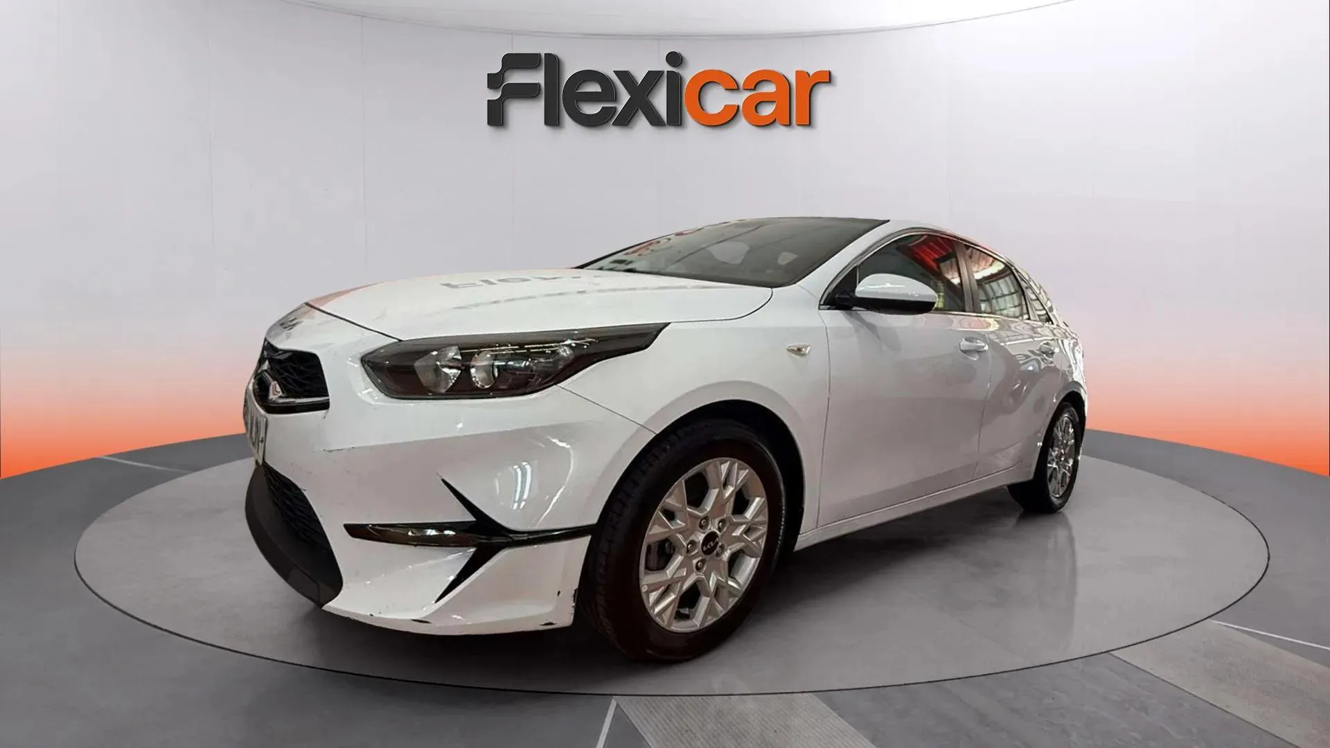 Kia Ceed 1.6 MHEV iMT Drive - foto 2